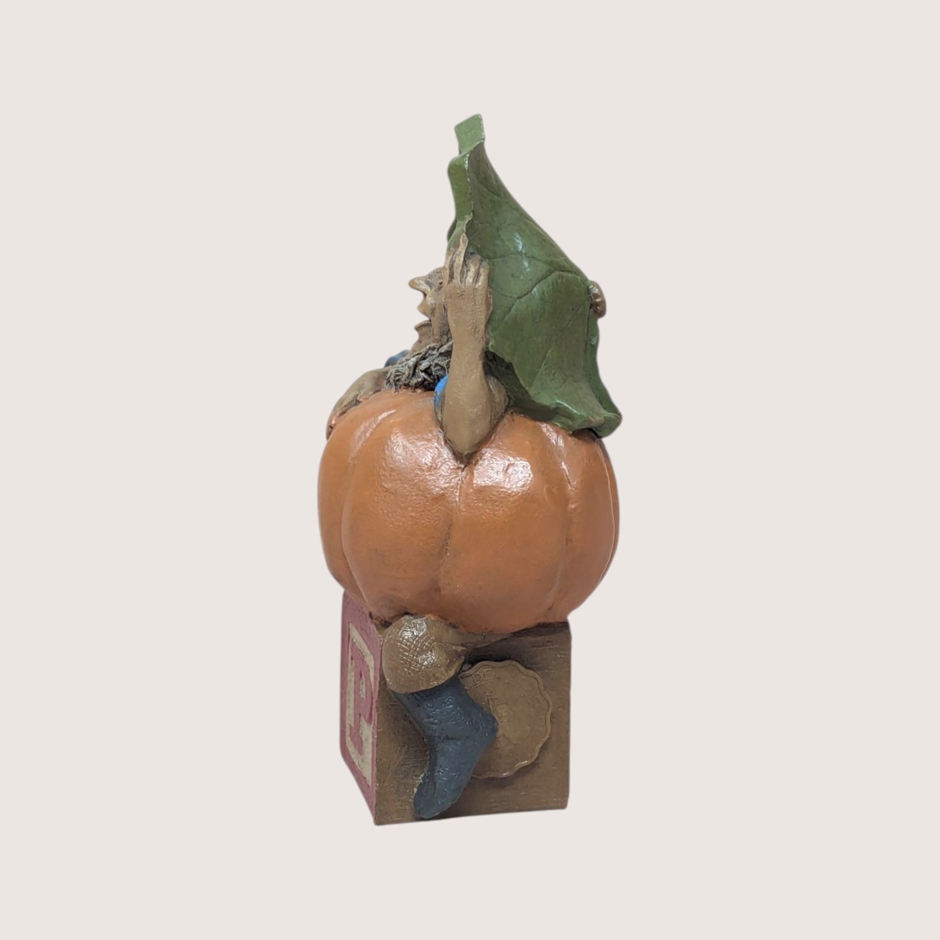 1991 Tom Clark Peter Signed Gnome Pumpkin Figurine