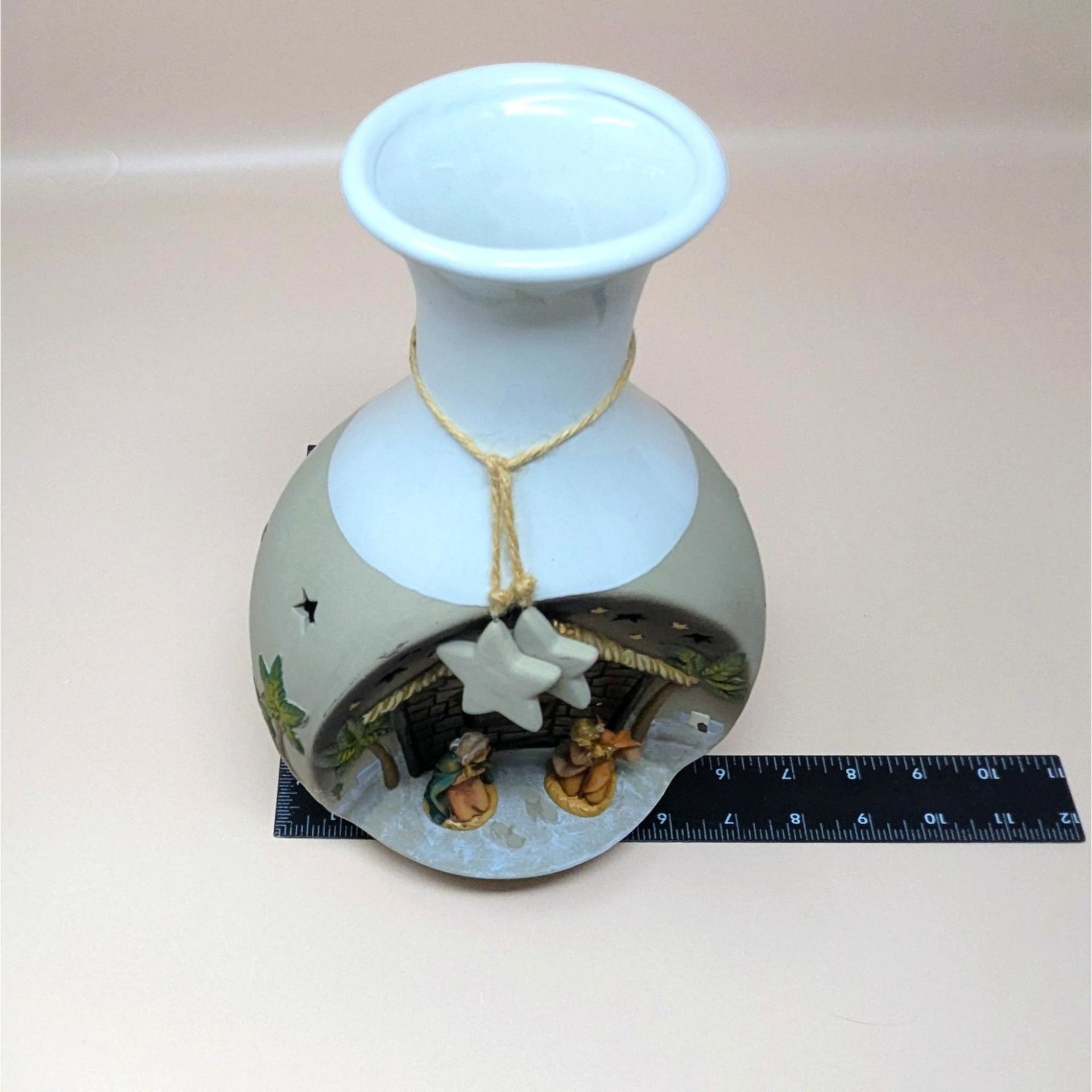 1990s Roman Inc Ceramic Light Up Nativity Vase