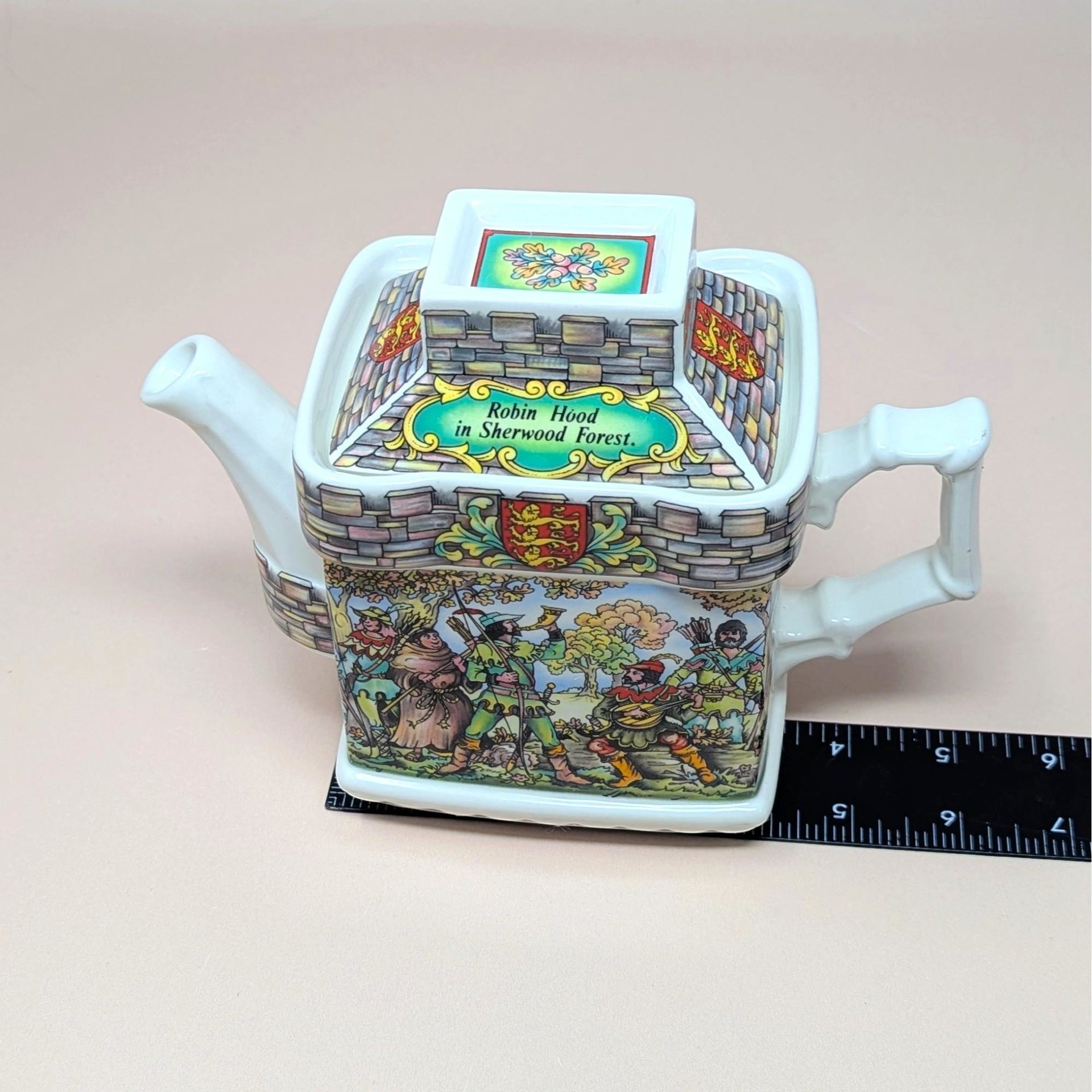 1980s Sadler Robin Hood Sherwood Forest Porcelain Teapot