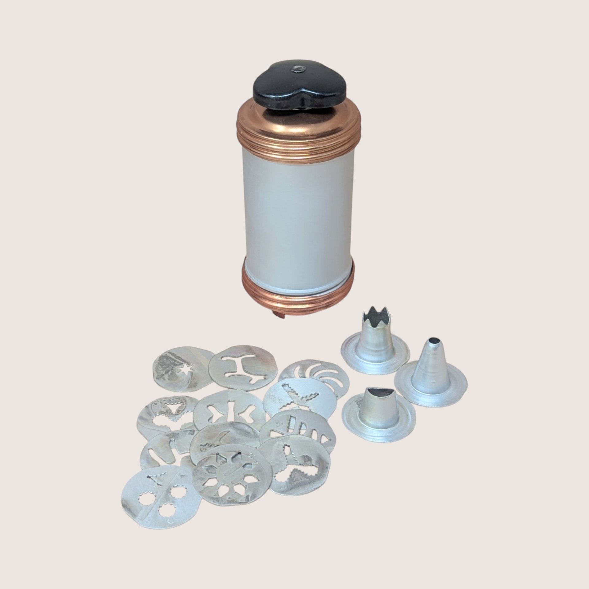 1980s Mirro Copper Anodized 16 Piece Cookie Pastry Press Set