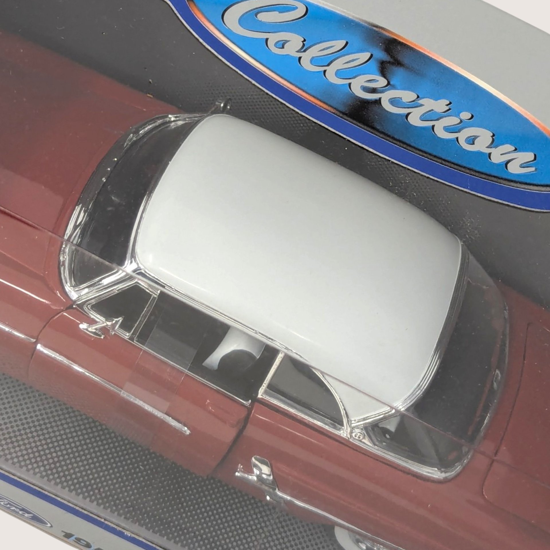 2000 Welly 1953 Ford Victoria Die Cast Model