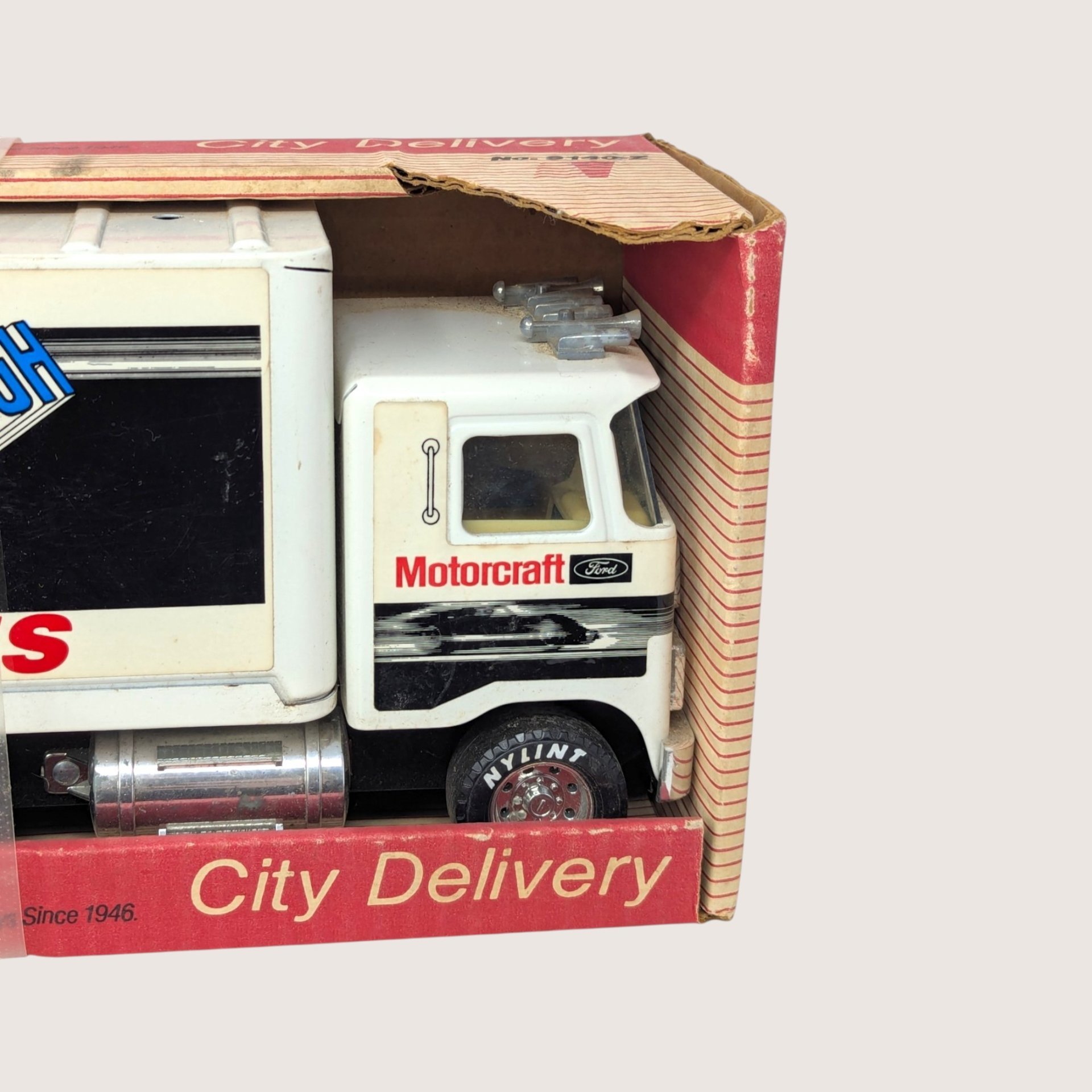 1980s Nylint Ford City Delivery Box Truck Motorcraft Batteries