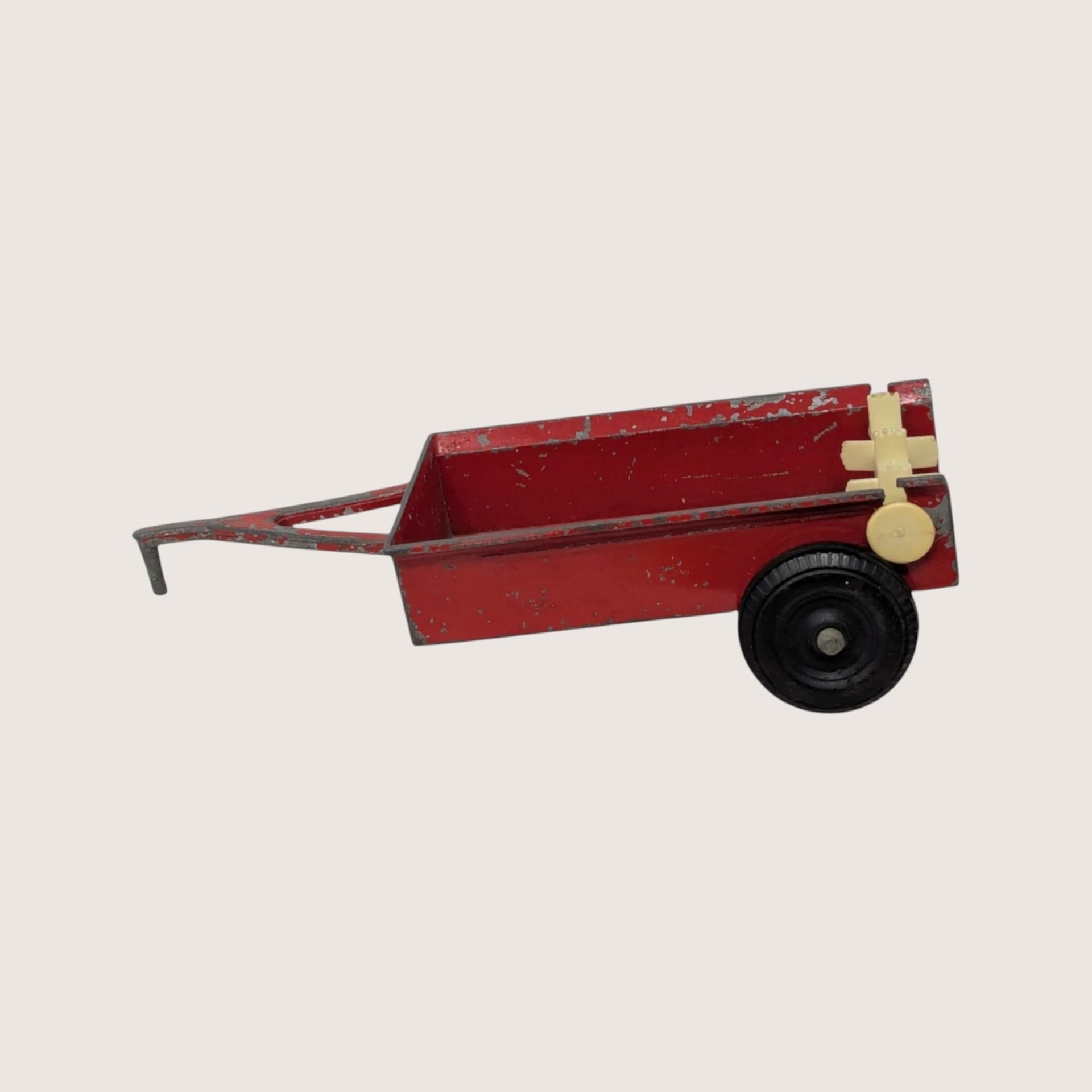1970s ERTL Red Die Cast Manure Spreader Farm Toy