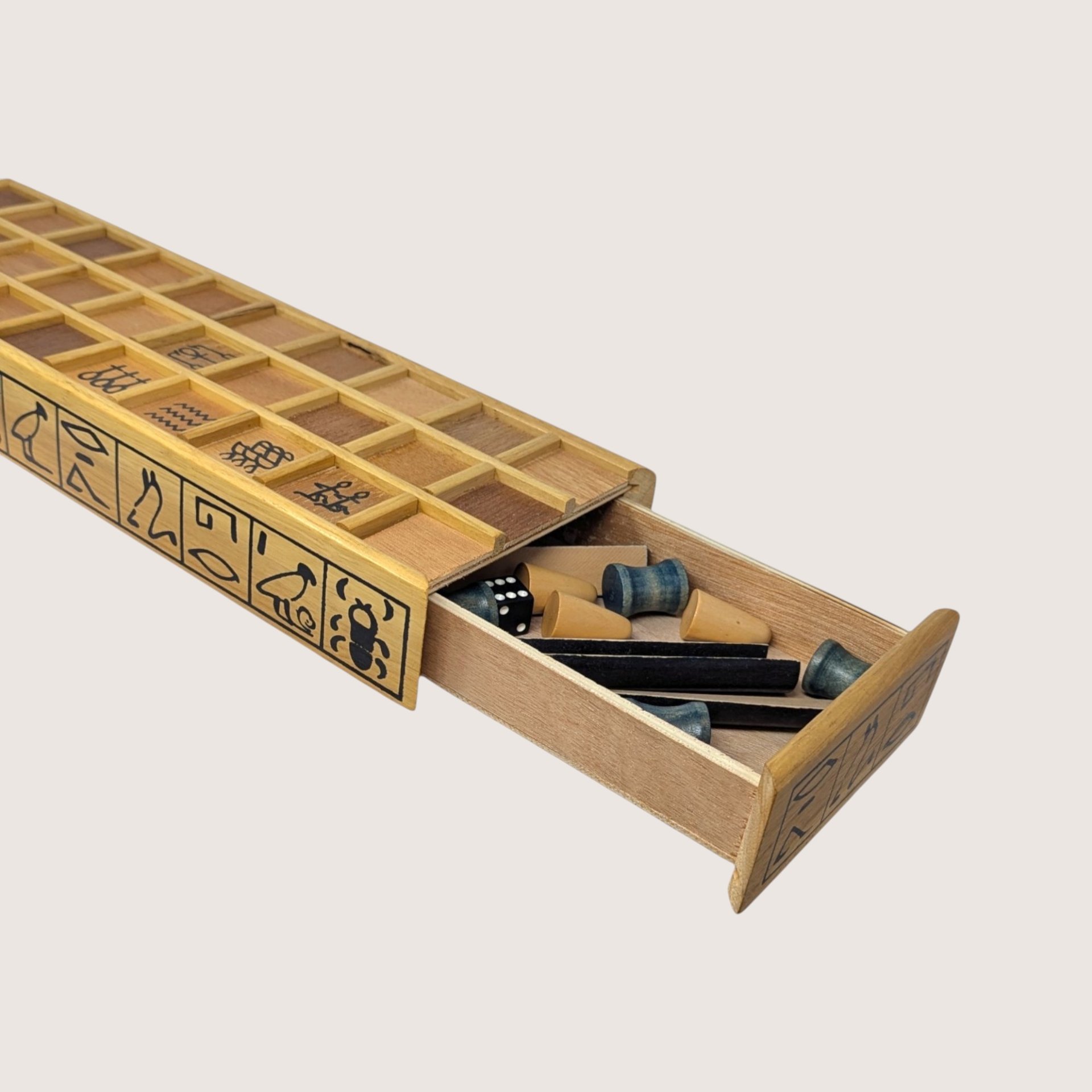 1999 Fundex Senat Ancient Egyptian Strategy Game