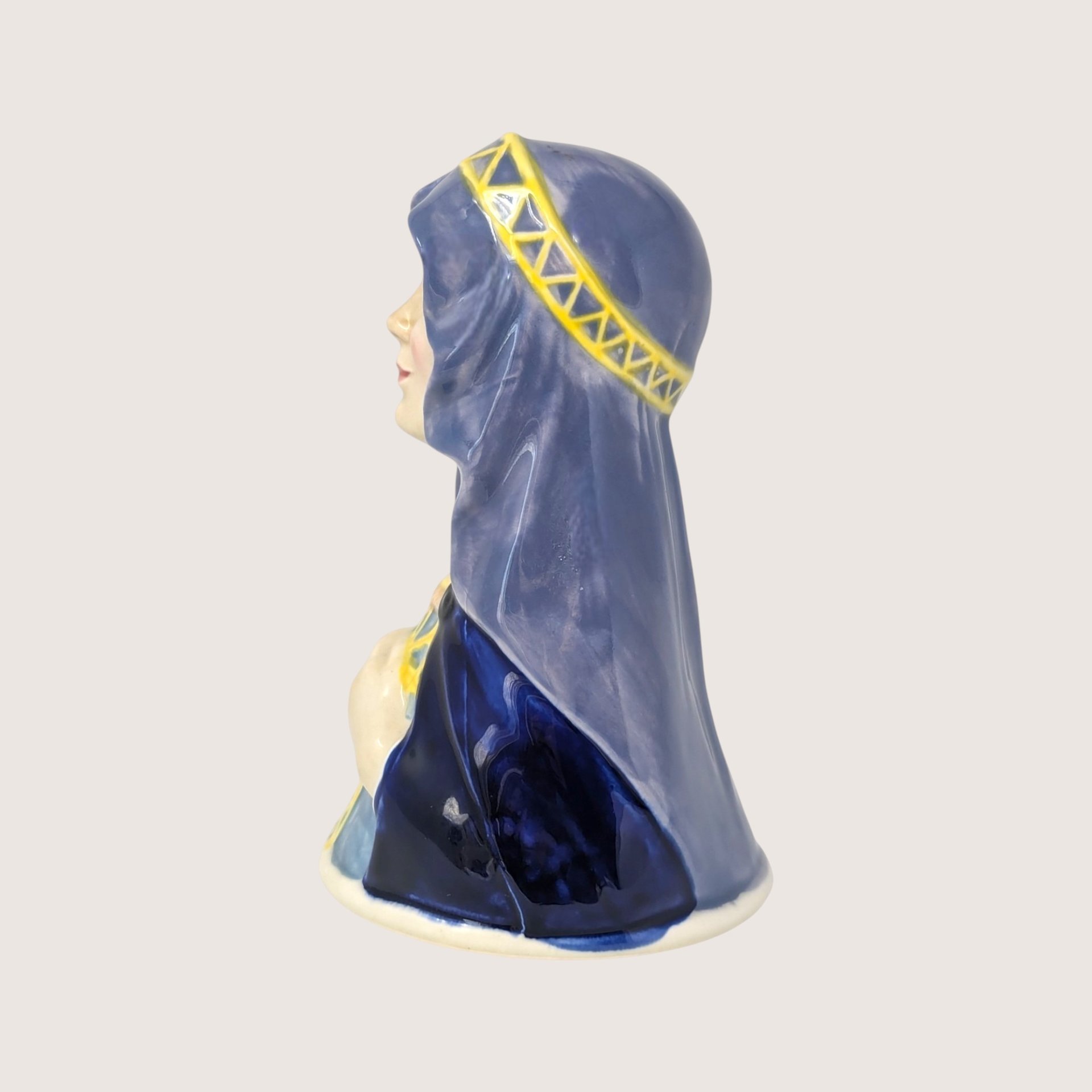 1983 Royal Cornwall Toby Collection Maid Marian Ceramic Bell