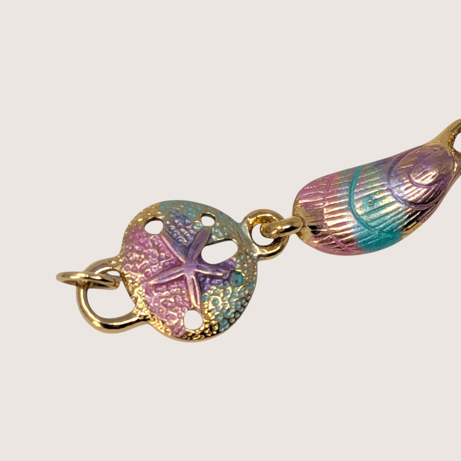 Vintage Gold Tone Enamel Starfish And Shell Link Bracelet