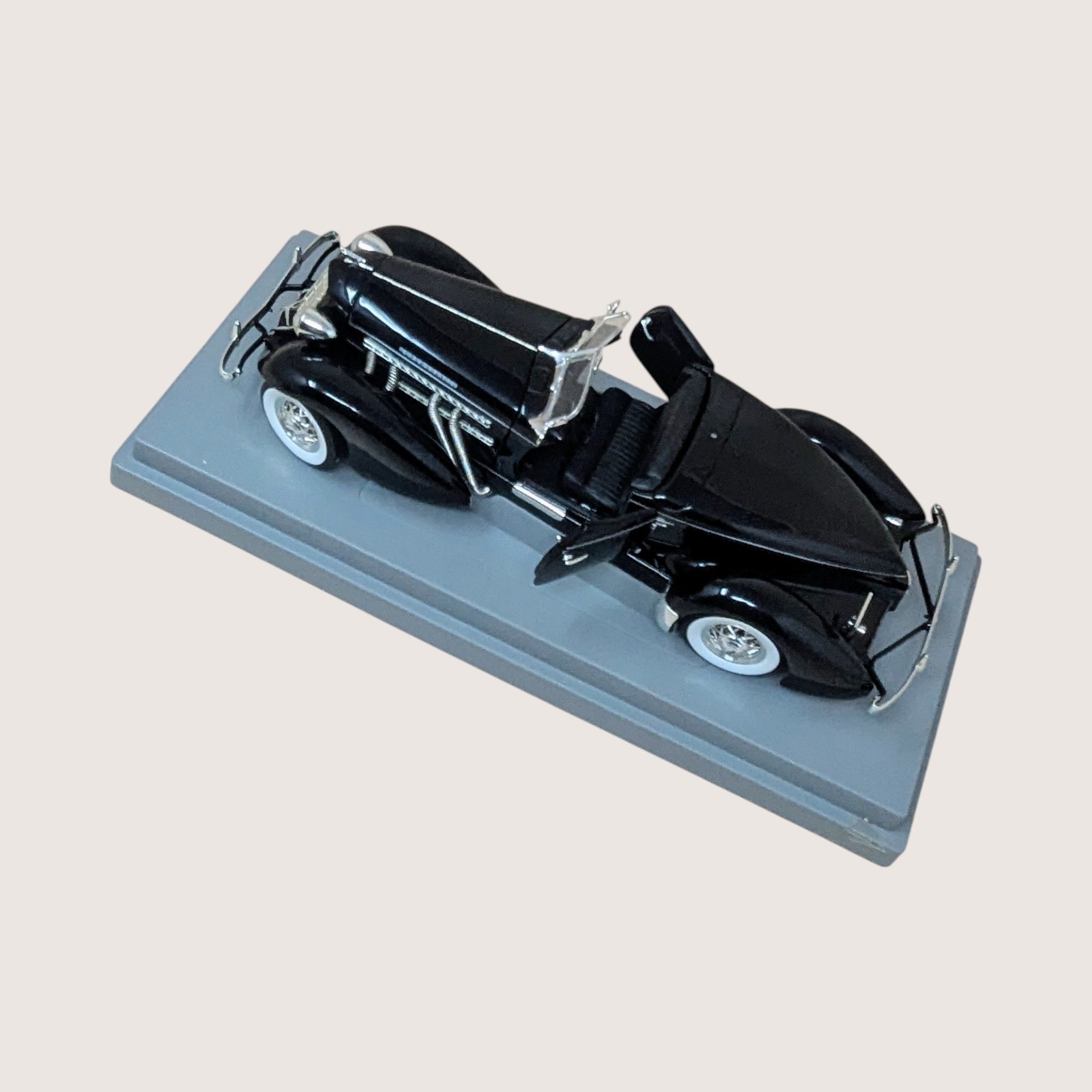 Vintage ERTL American Muscle Classics 1935 Auburn 851 Speedster