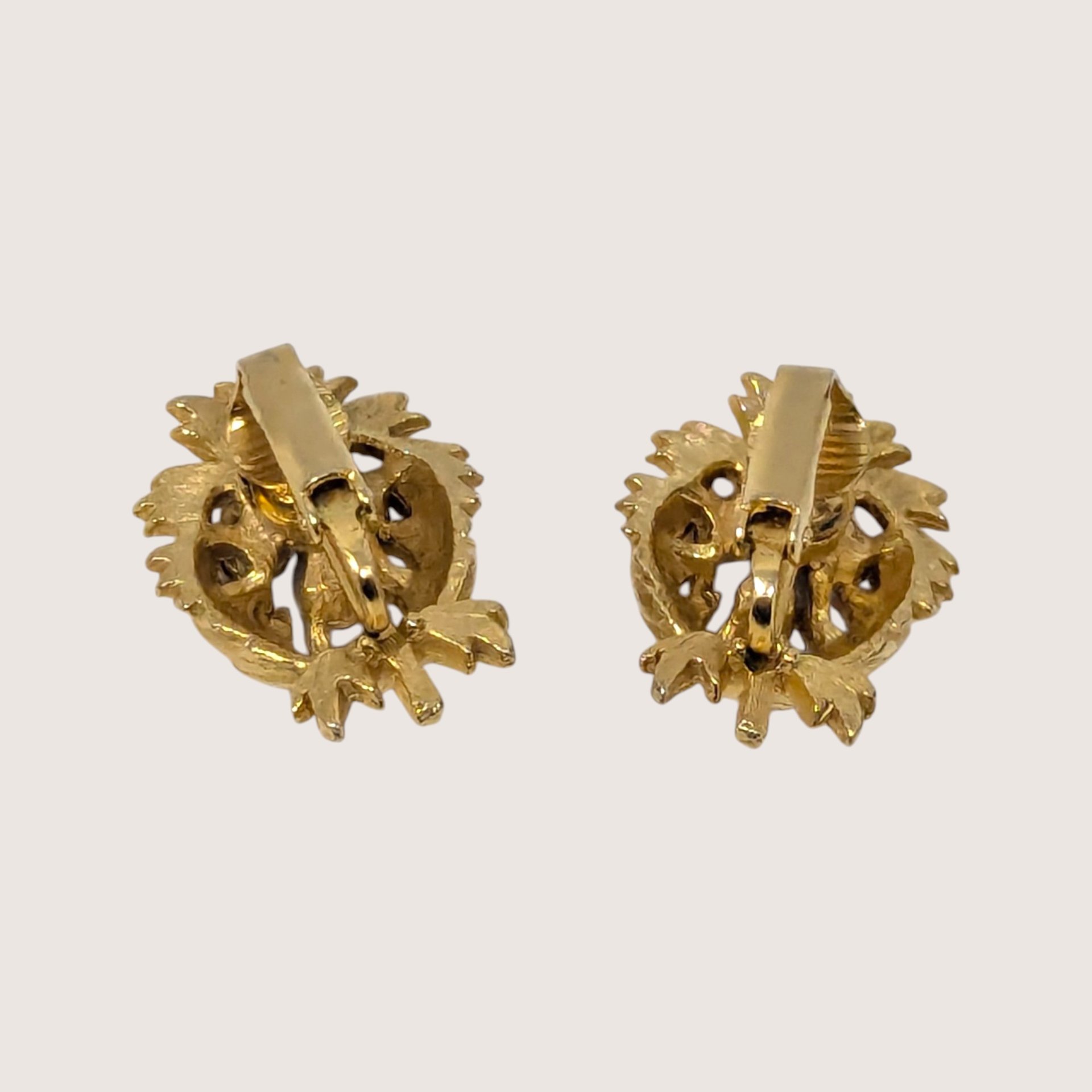 1970s Textured Gold Tone Multicolor Rhinestone Thistle Clip On Earrings