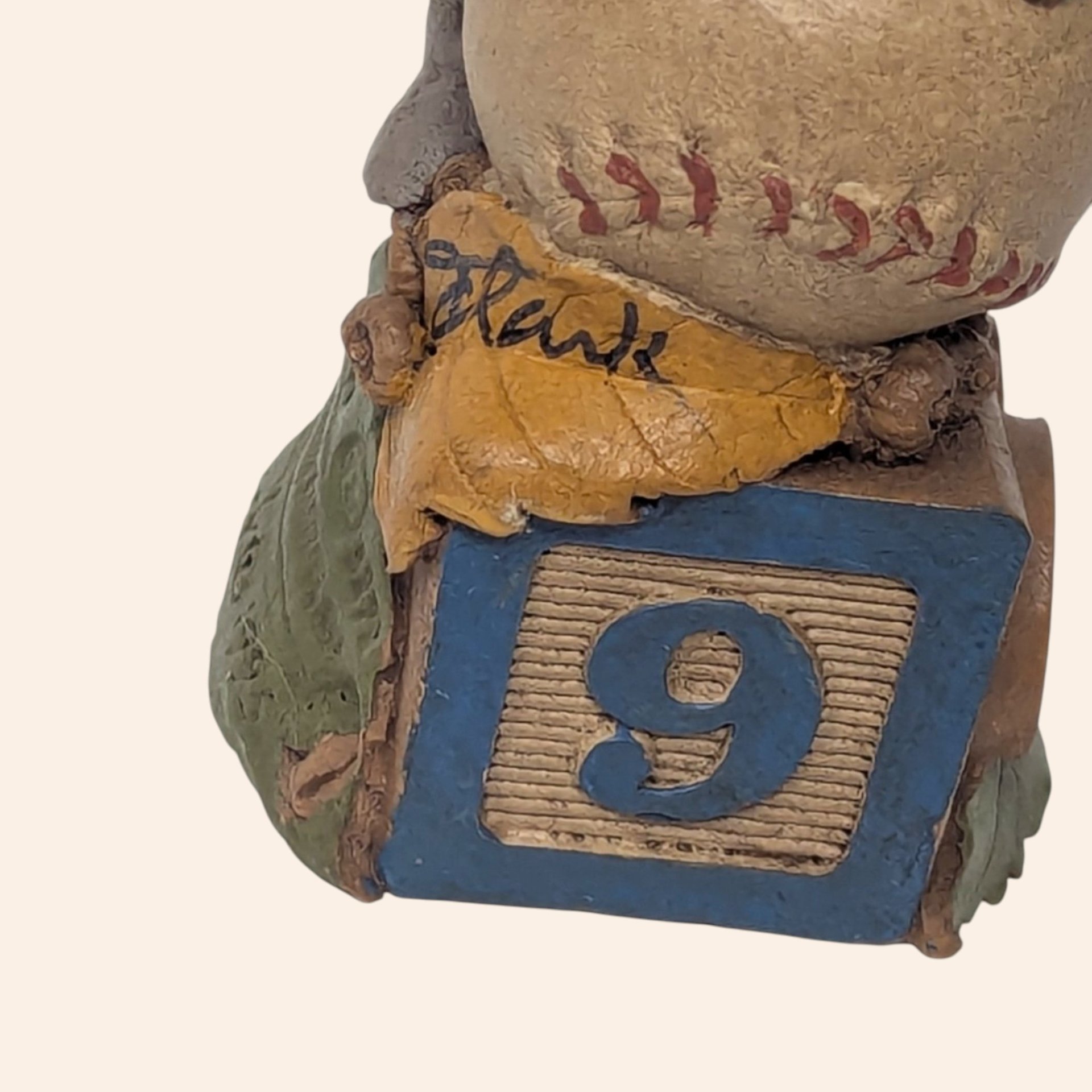 Vintage Tom Clark Nine Figurine Signed Cairn Studio Gnome