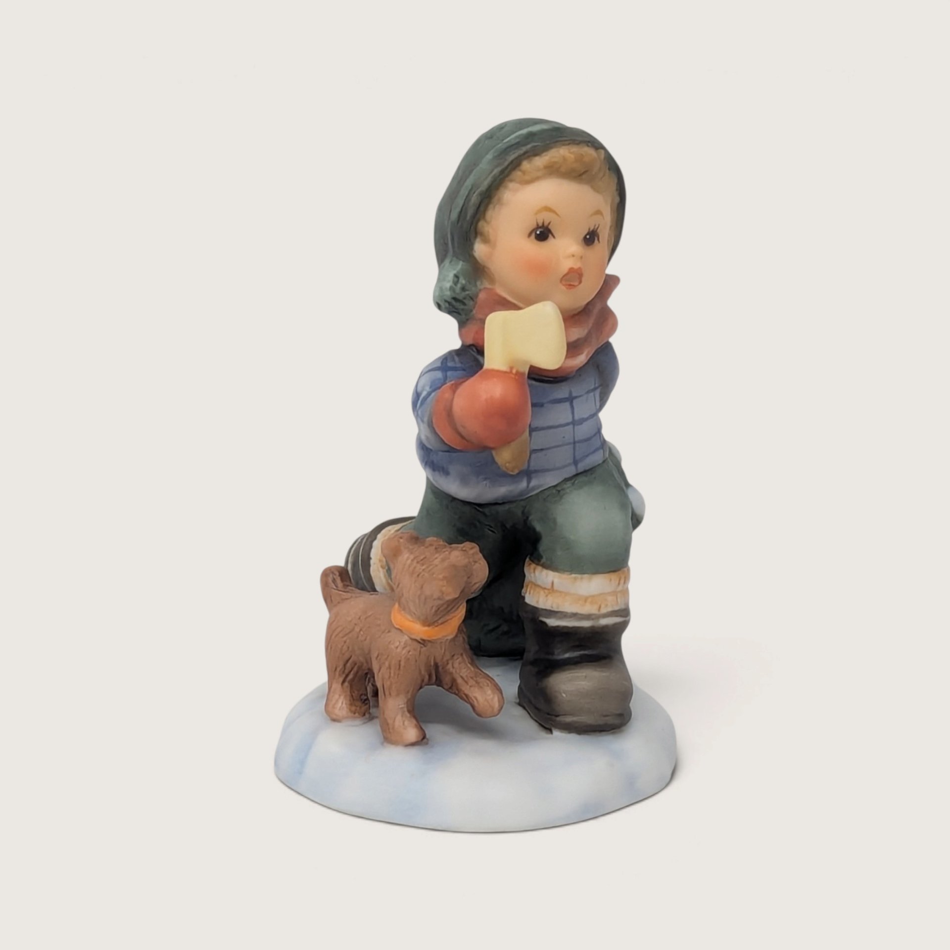 Vintage Studio Hummel O Tannenbaum Ceramic Christmas Figurine