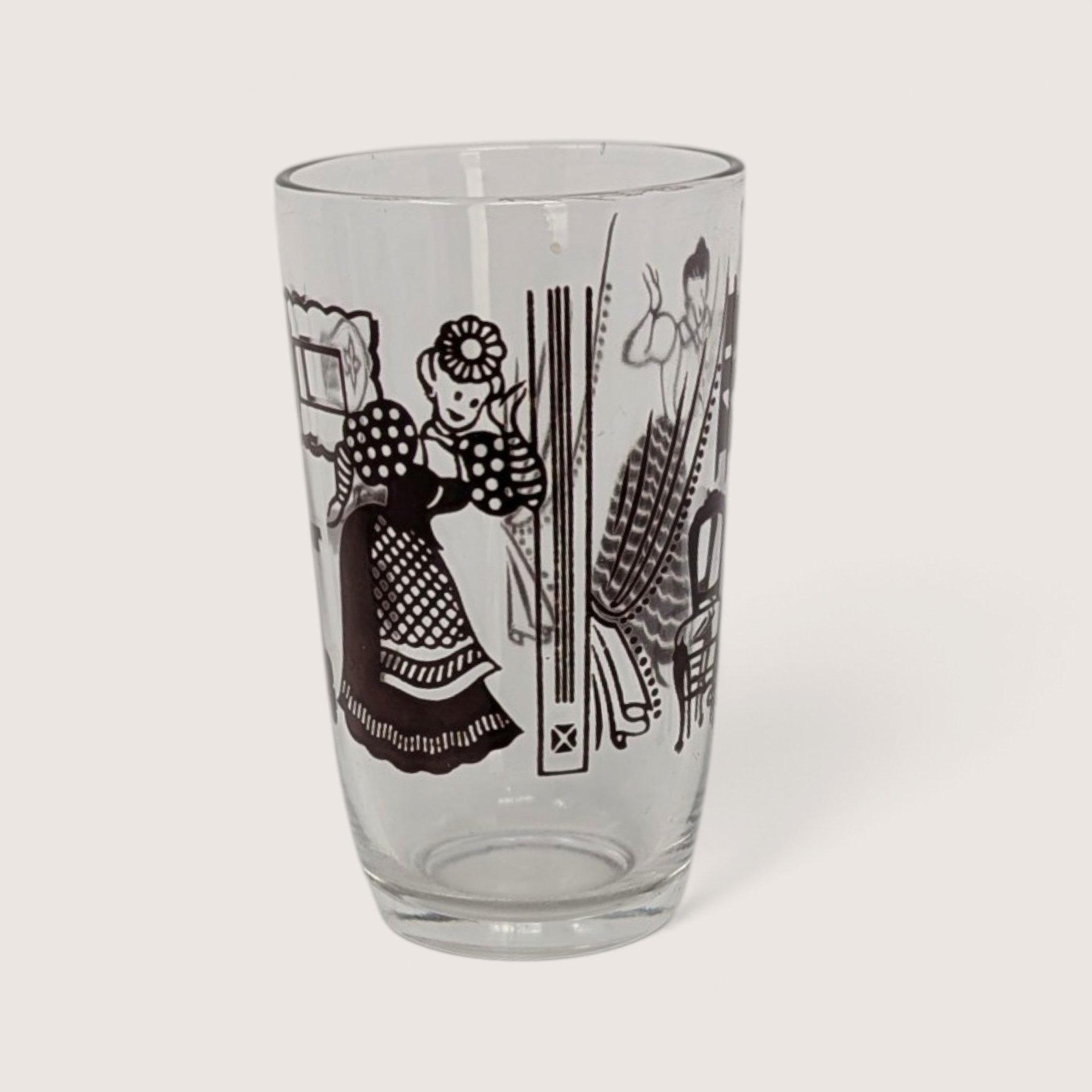 Set Of 4 Vintage Juice Glasses Domestic Scenes
