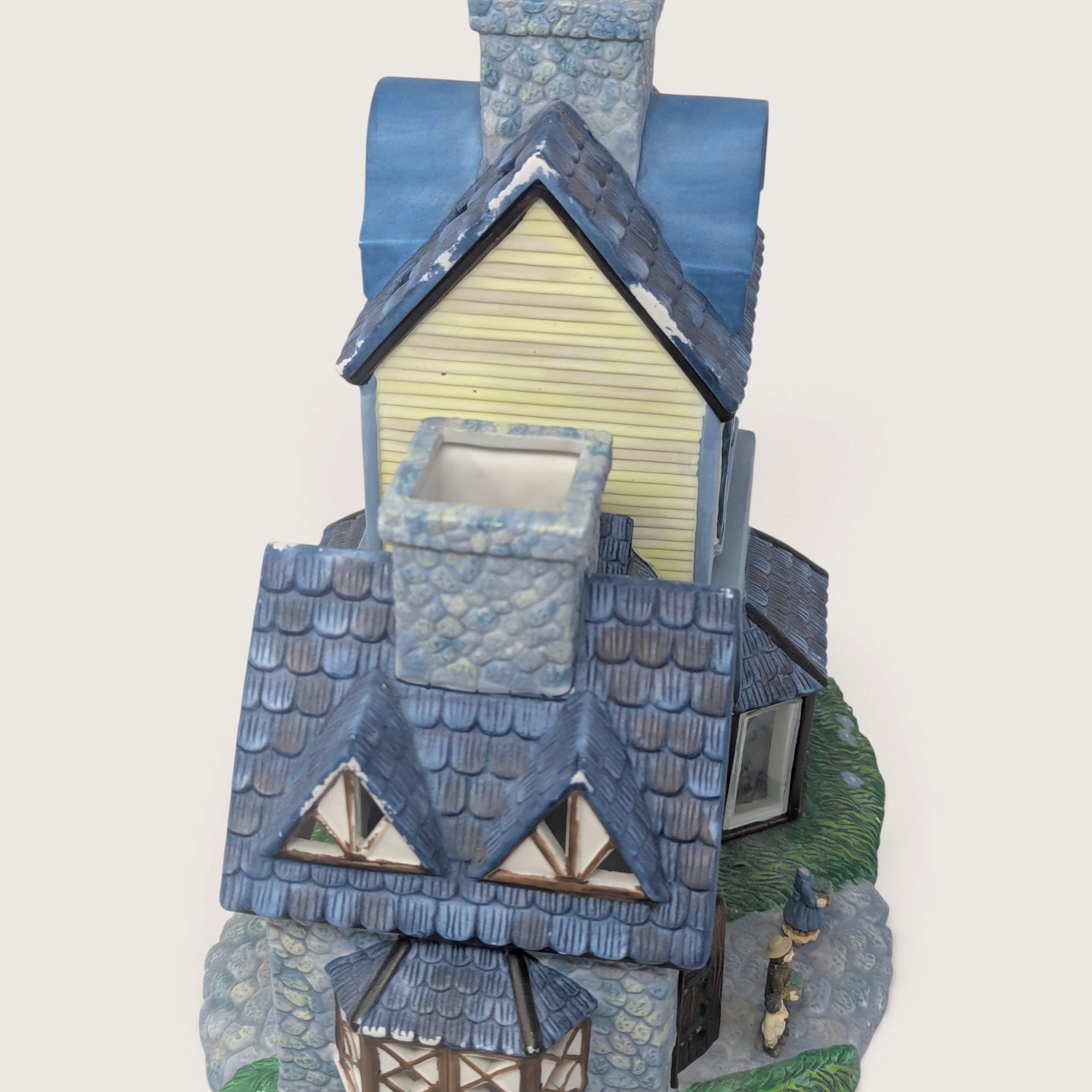 Vintage PartyLite Old World Village #1 Candle Shoppe Ceramic Tealight House