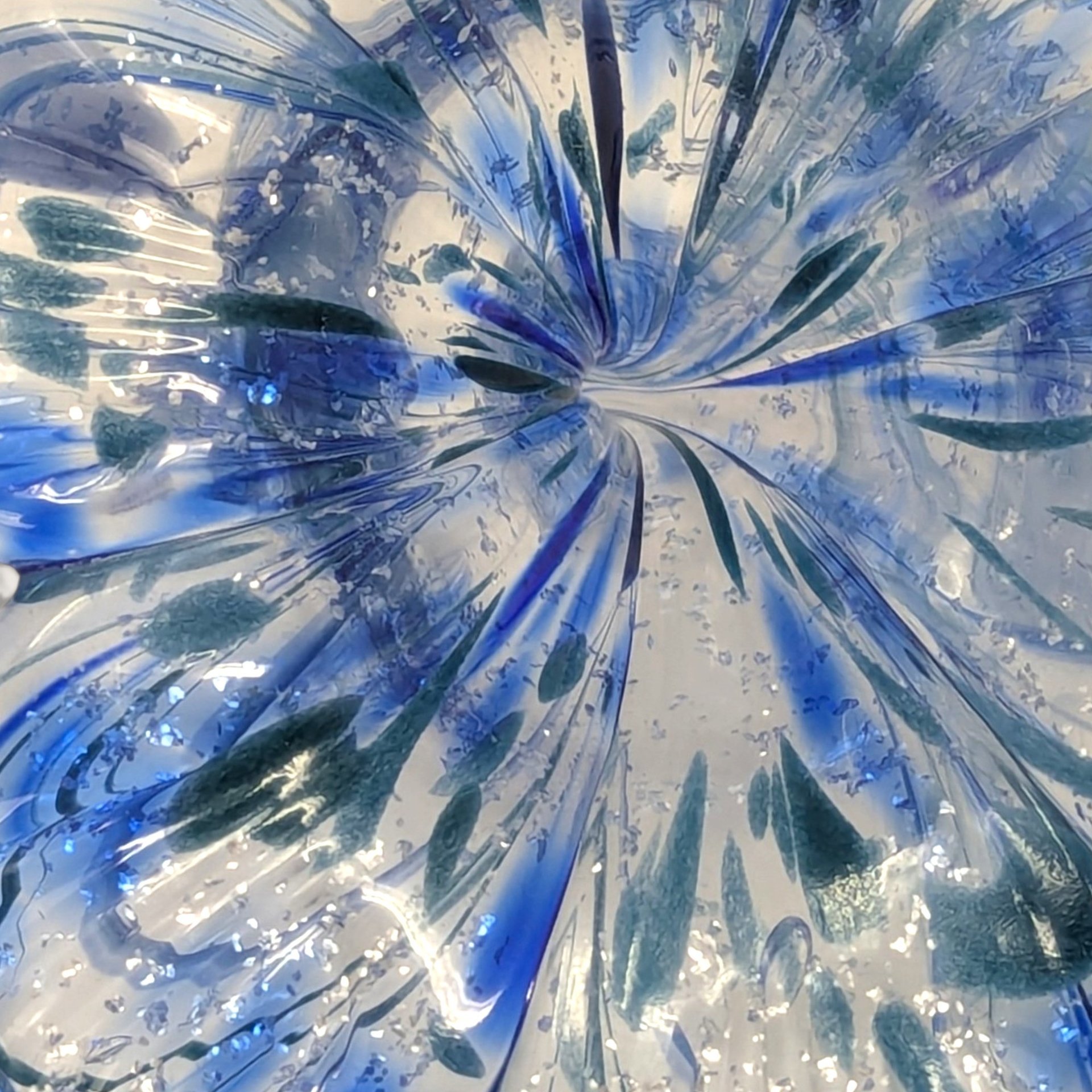 Vintage Blue Art Glass Flower Figurine With Scrolled Stem