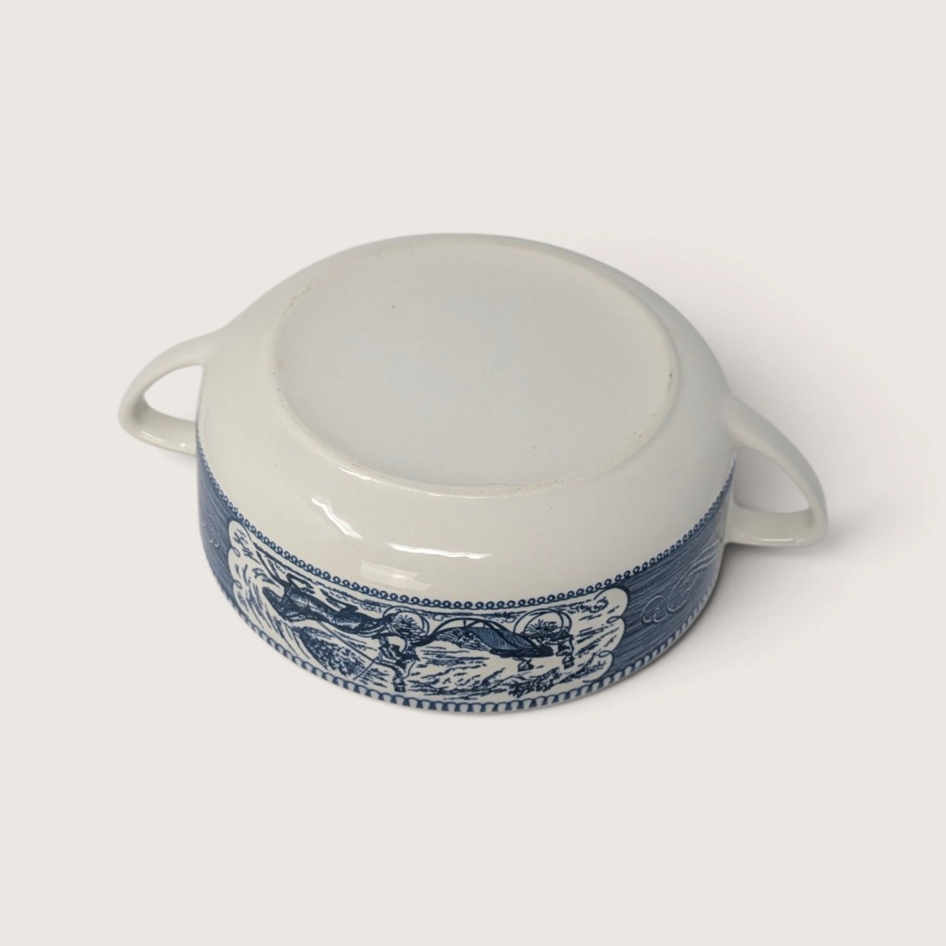 Vintage Currier and Ives Round Covered Casserole Dish 1.25 Qt 