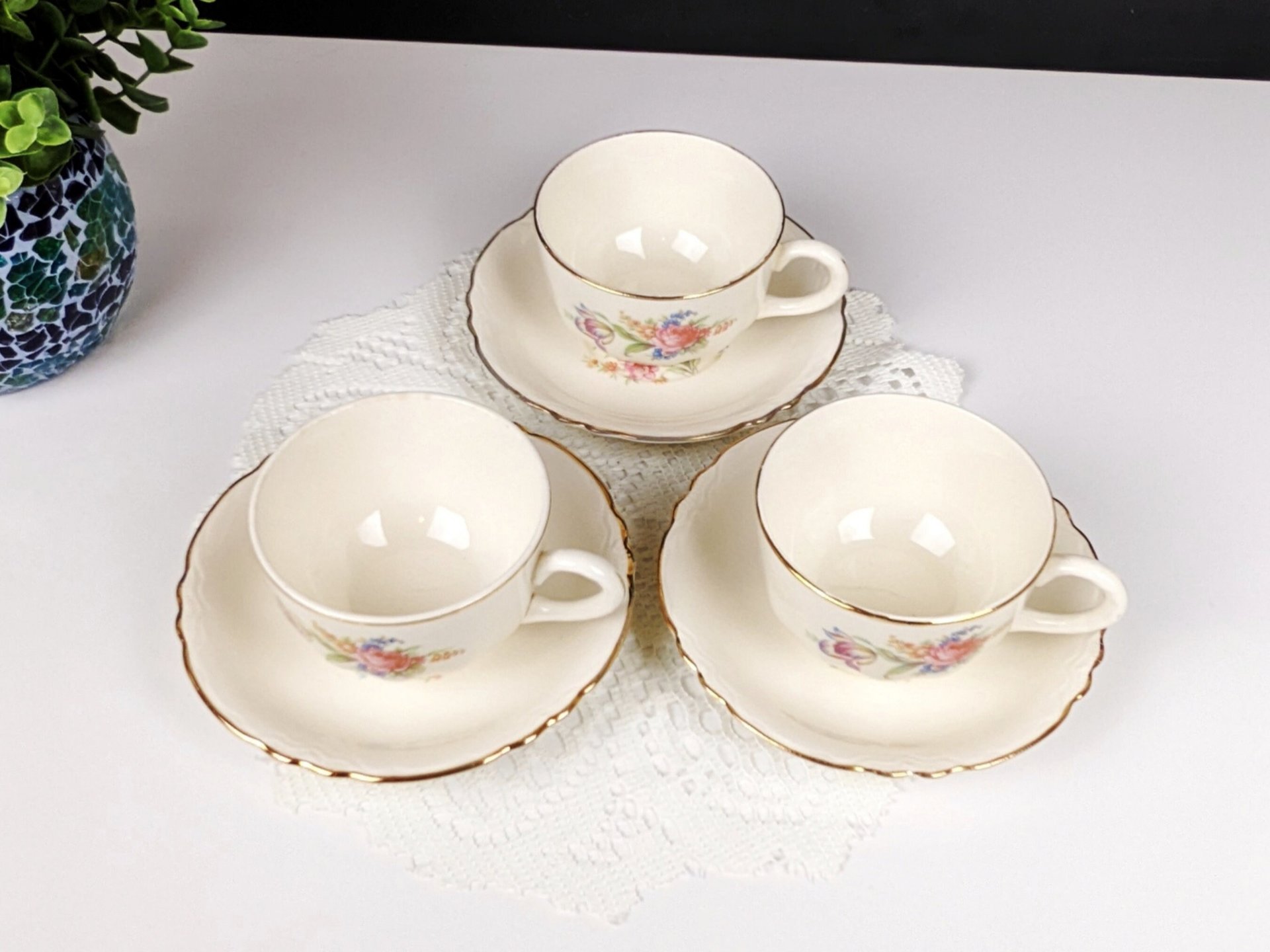 Set of 3 Wayside Vintage Homer Laughlin, Cunningham & Pickett Wayside Cups and Saucers