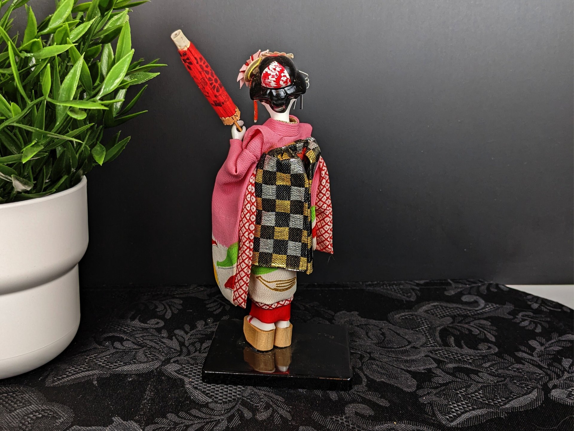 Pair of Vintage Small Wooden Geisha Figurines
