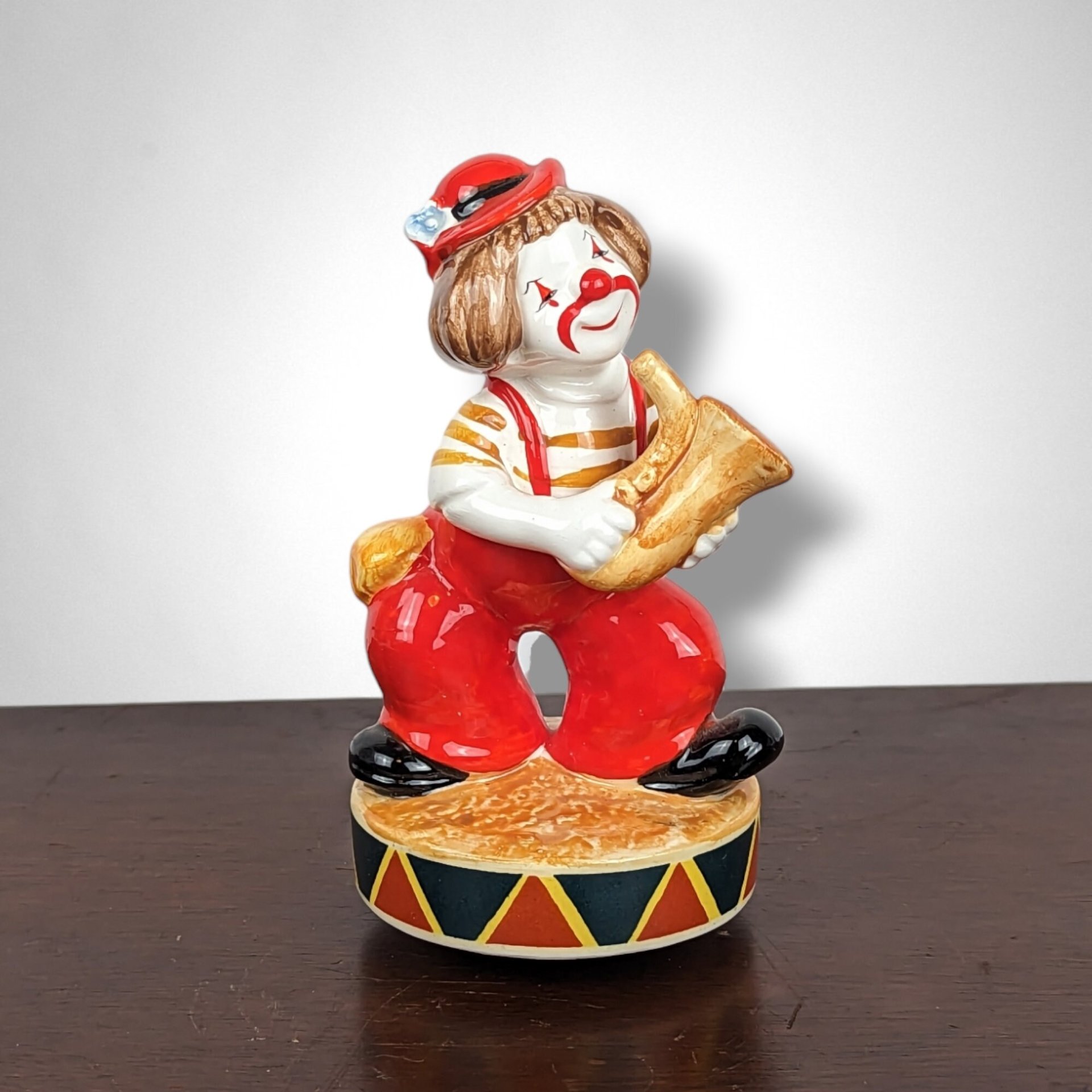 Vintage Global Art Clown Music Box: A Melody of Nostalgia