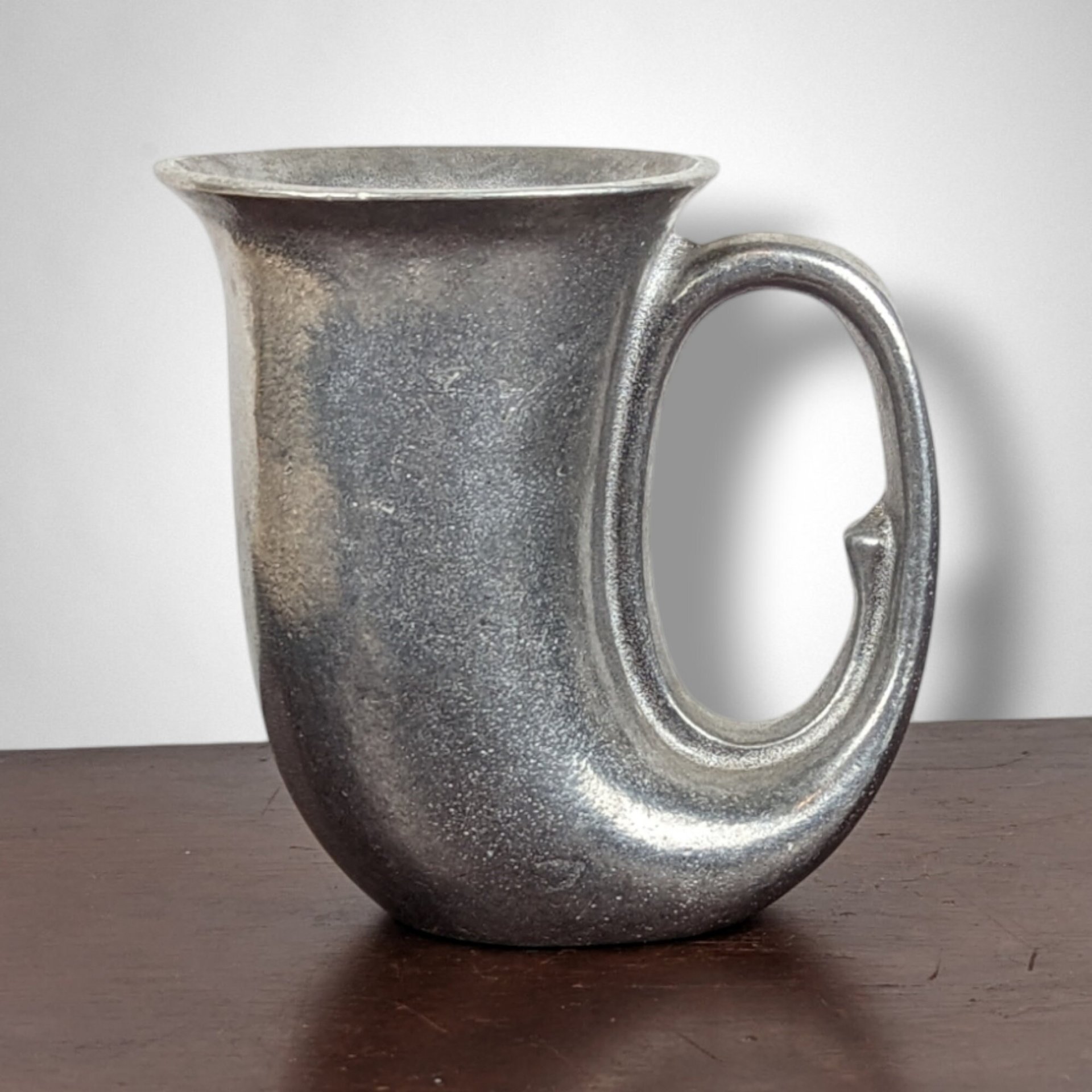Wilton Armetale Plough Tavern Pewter Horn Mug