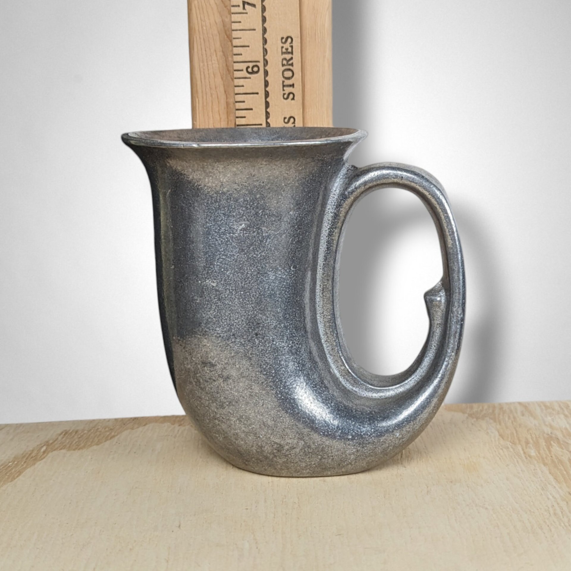 Wilton Armetale Plough Tavern Pewter Horn Mug