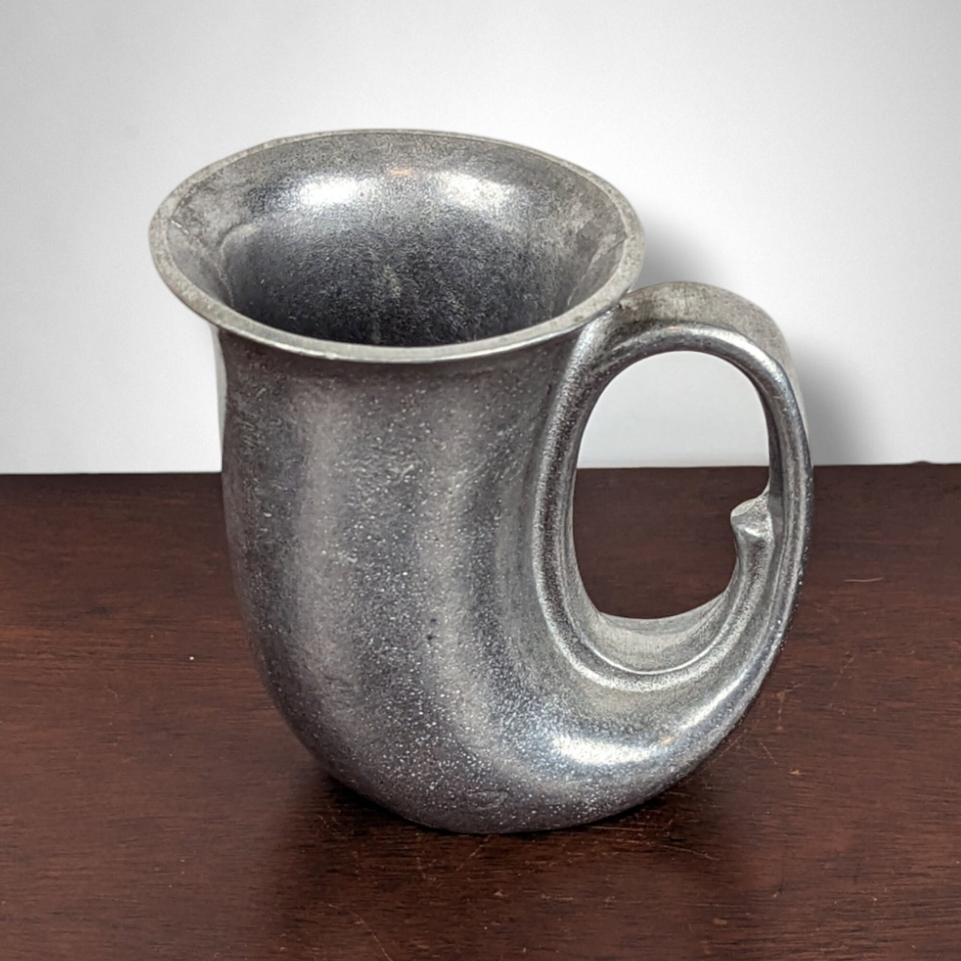 Wilton Armetale Plough Tavern Pewter Horn Mug