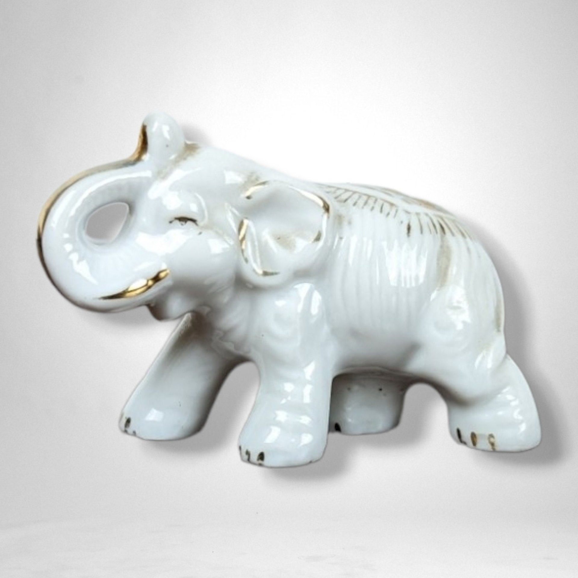 Vintage Ceramic Elephant Figurines, Set of 4, Elephant Collectibles, Mid Century Modern Decor, Animal Figurines, Home Decor, Unique Gift