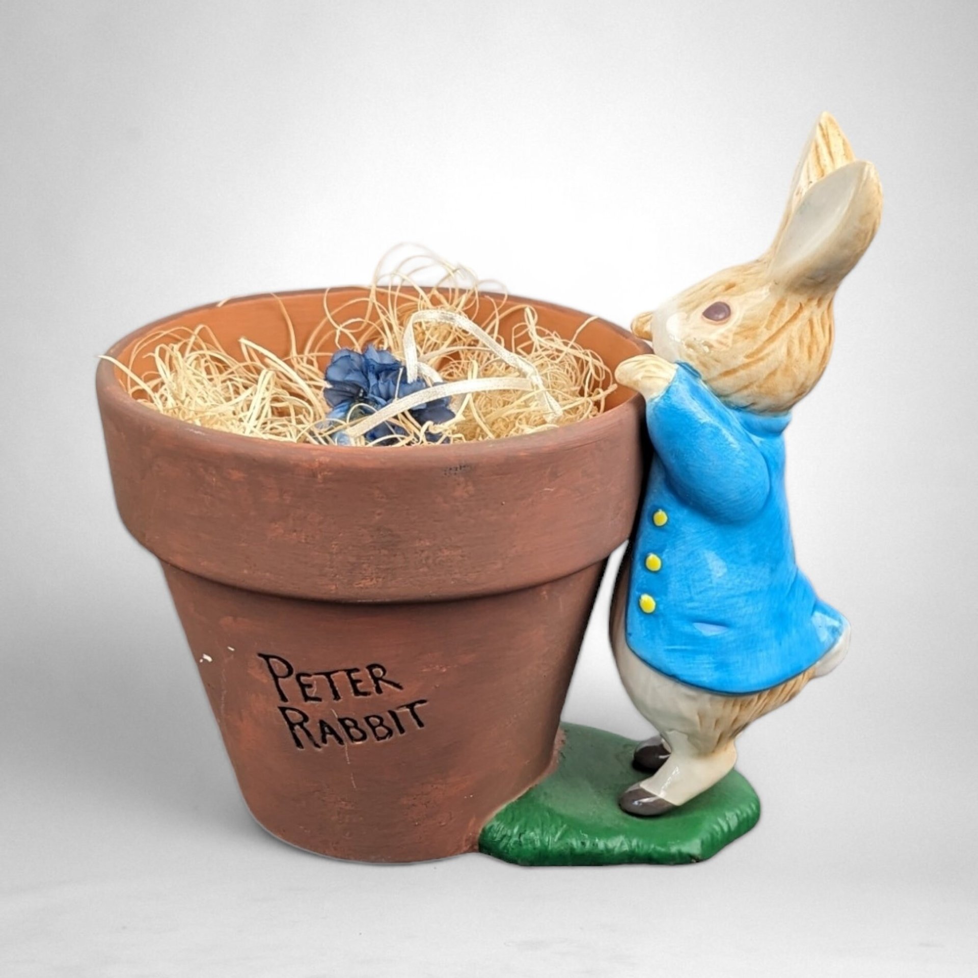 Vintage Teleflora Beatrix Potter Peter Rabbit Planter
