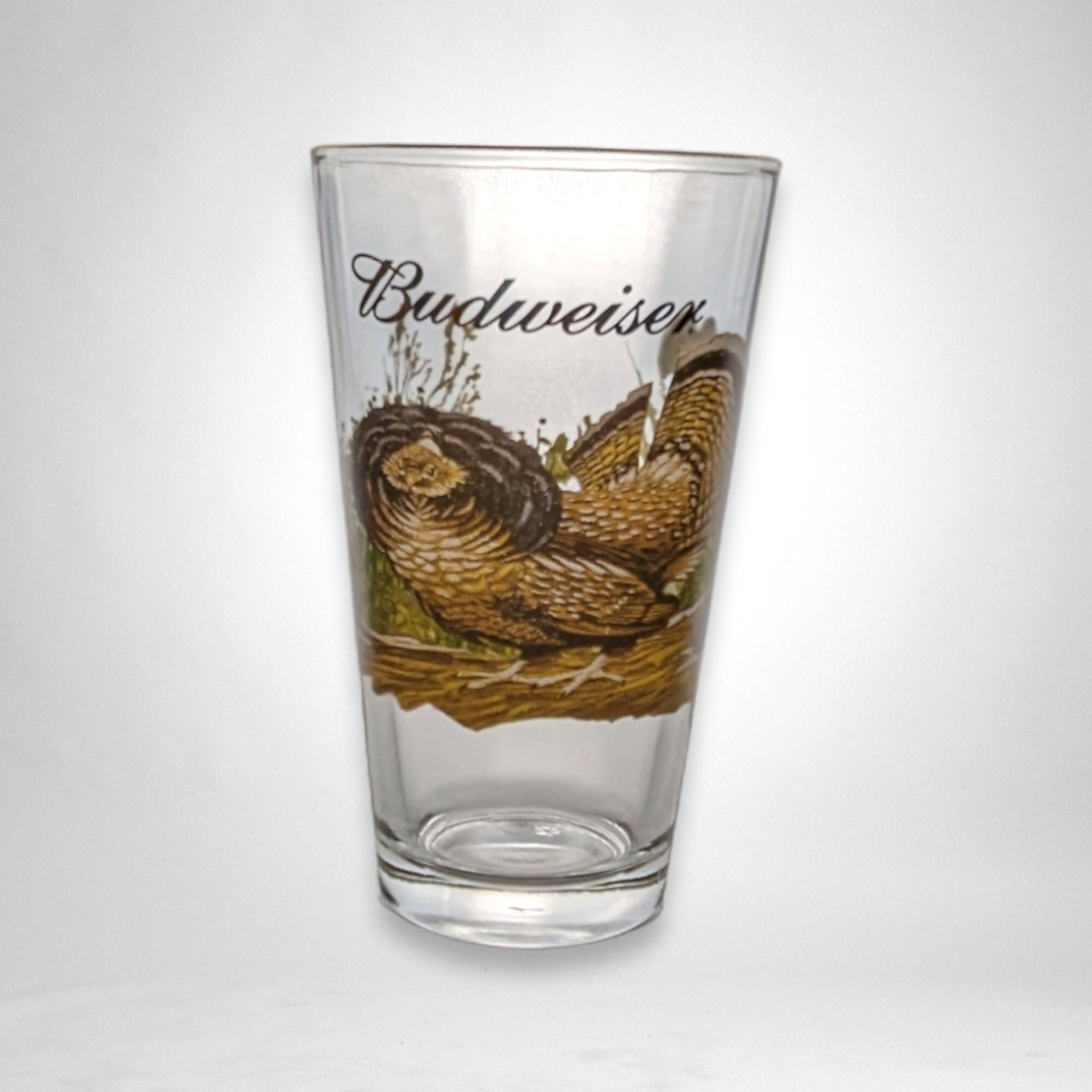 Vintage Budweiser Wildlife Pint Glasses| Elk, Prairie Chicken, Turkey, Quail | Gold Rimmed Beer Glasses | Hunting Decor