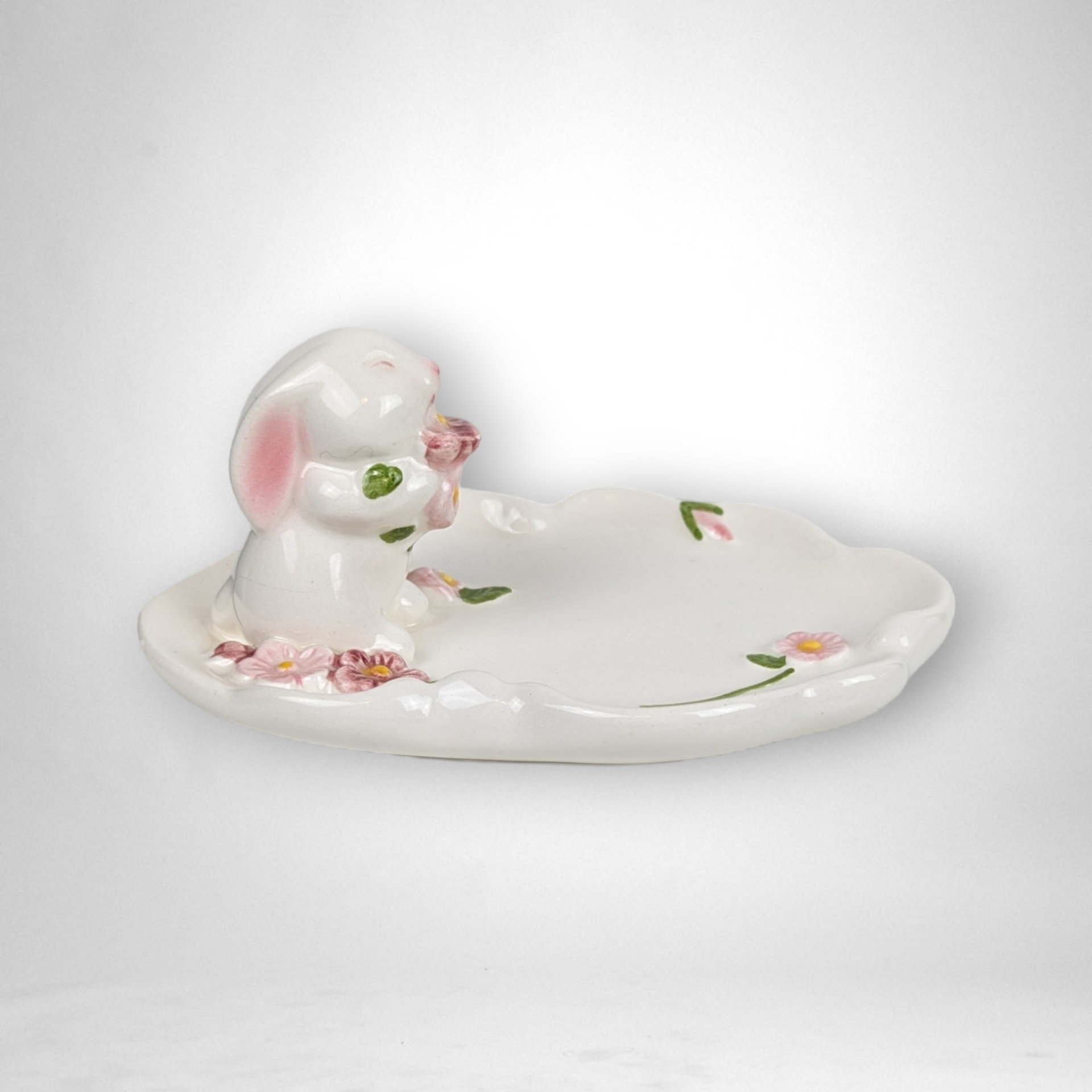 1985 Avon Bunny 3 Piece Salt and Pepper Shaker Set - Vintage Collectibles