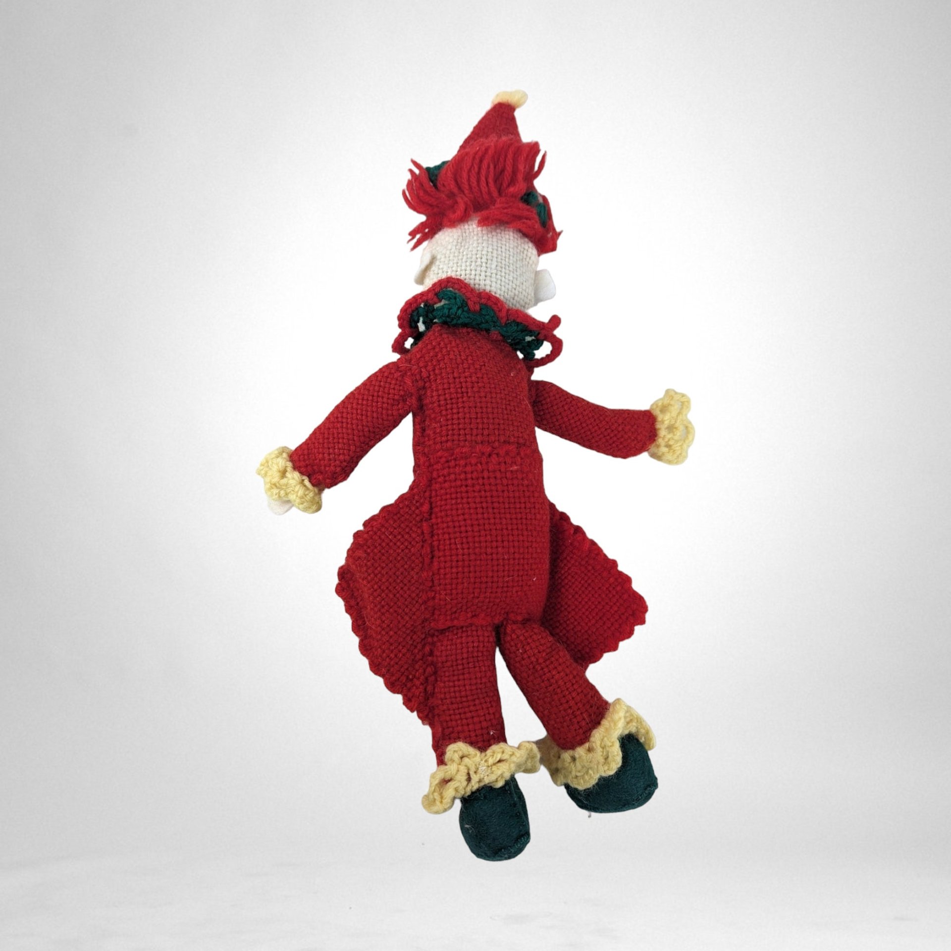 Vintage Handmade Crochet Clown Doll: Classic Collectible