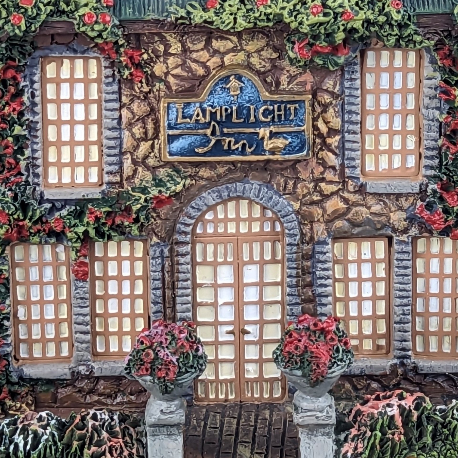 Thomas Kinkade's Lamplight Village 2000 Collector's Edition: Enchanting 'Lamplight Inn' Illuminated Masterpiece