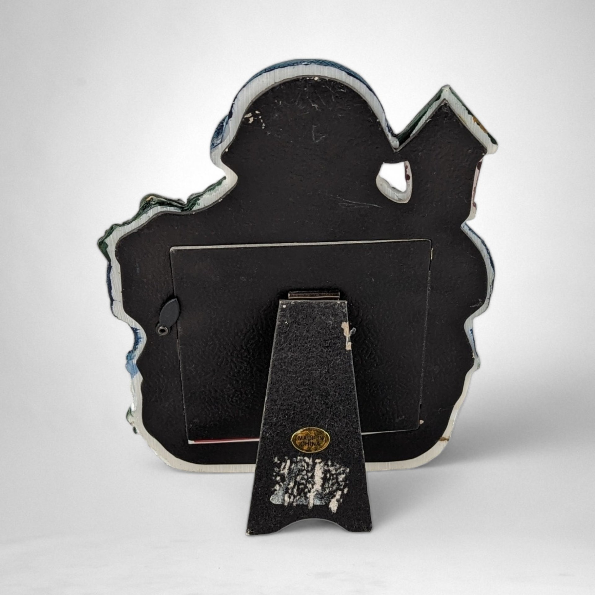 Charming Vintage Resin Snowman Picture Frame: A Frosty Keepsake for Memories