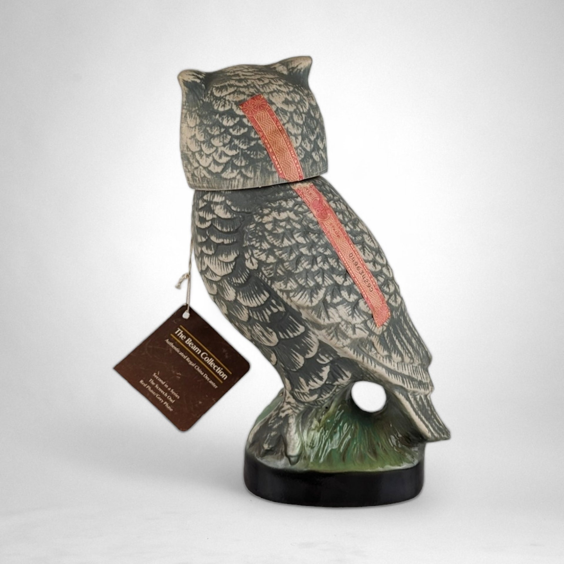 1979 Jim Beam Screech Owl Empty Decanter - Vintage Collectible for Whiskey Enthusiasts and Decor Connoisseurs
