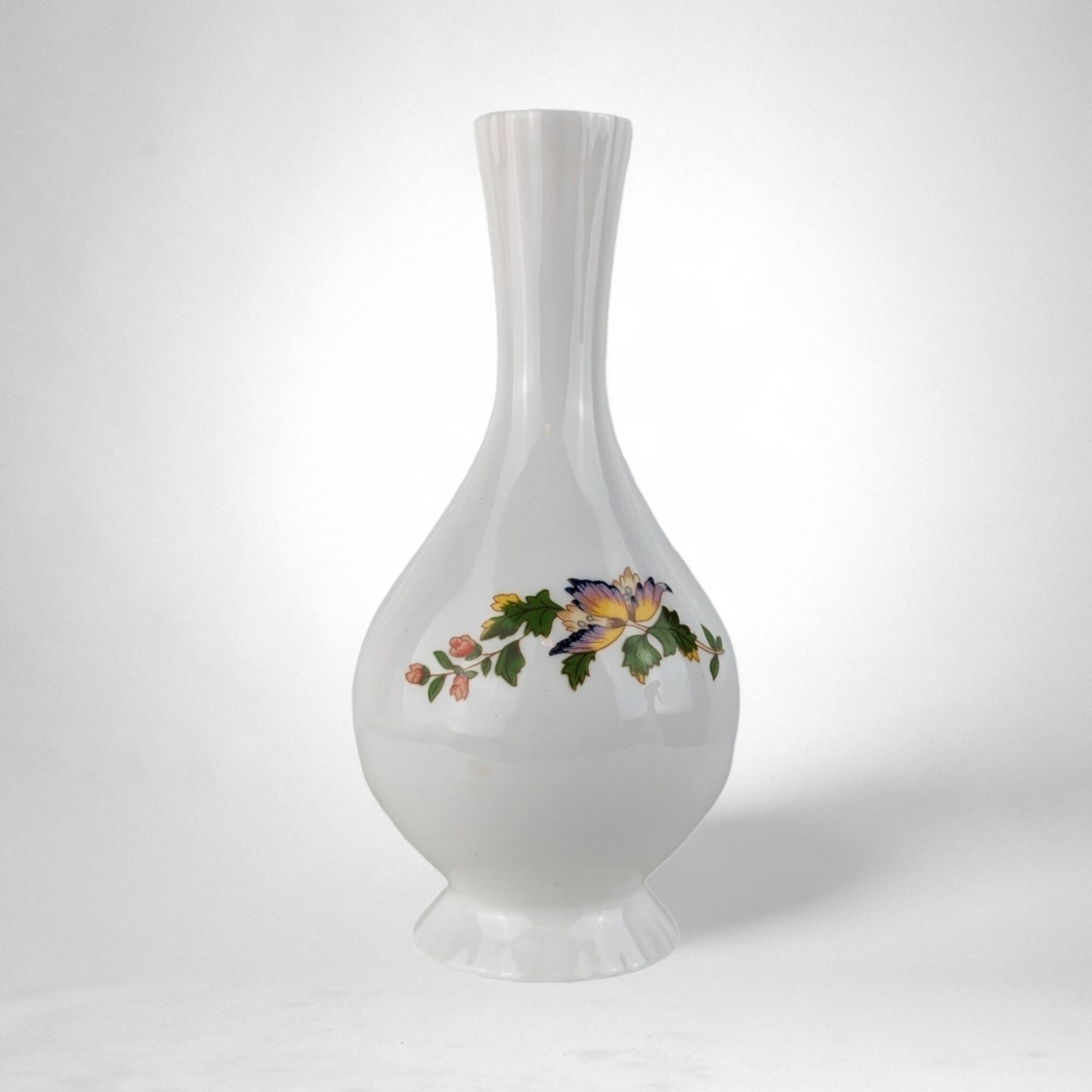 Timeless Charm: Vintage Aynsley Cottage Garden Bud Vase