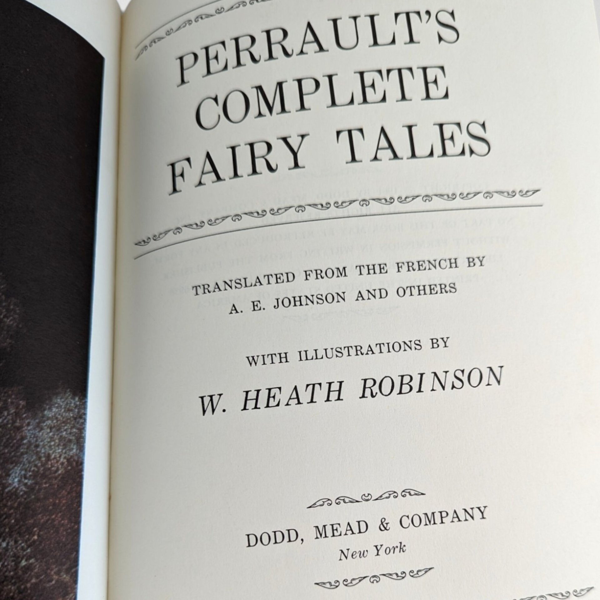 1961 Perrault's Complete Fairy Tales, Charles Perrault Hardcover Book