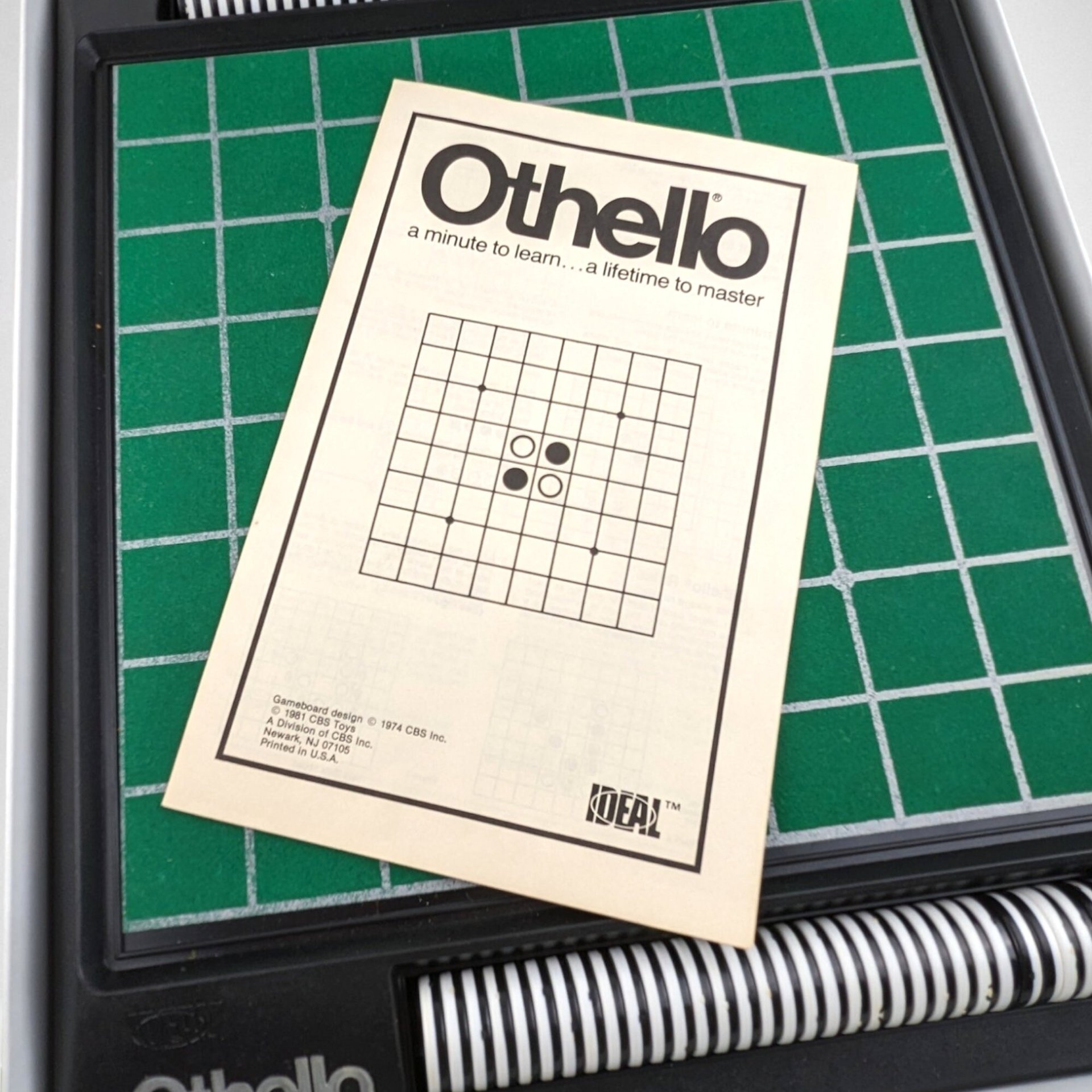 1984 Ideal Othello Game | Vintage Strategy Board Game | Classic Family Fun Collectible
