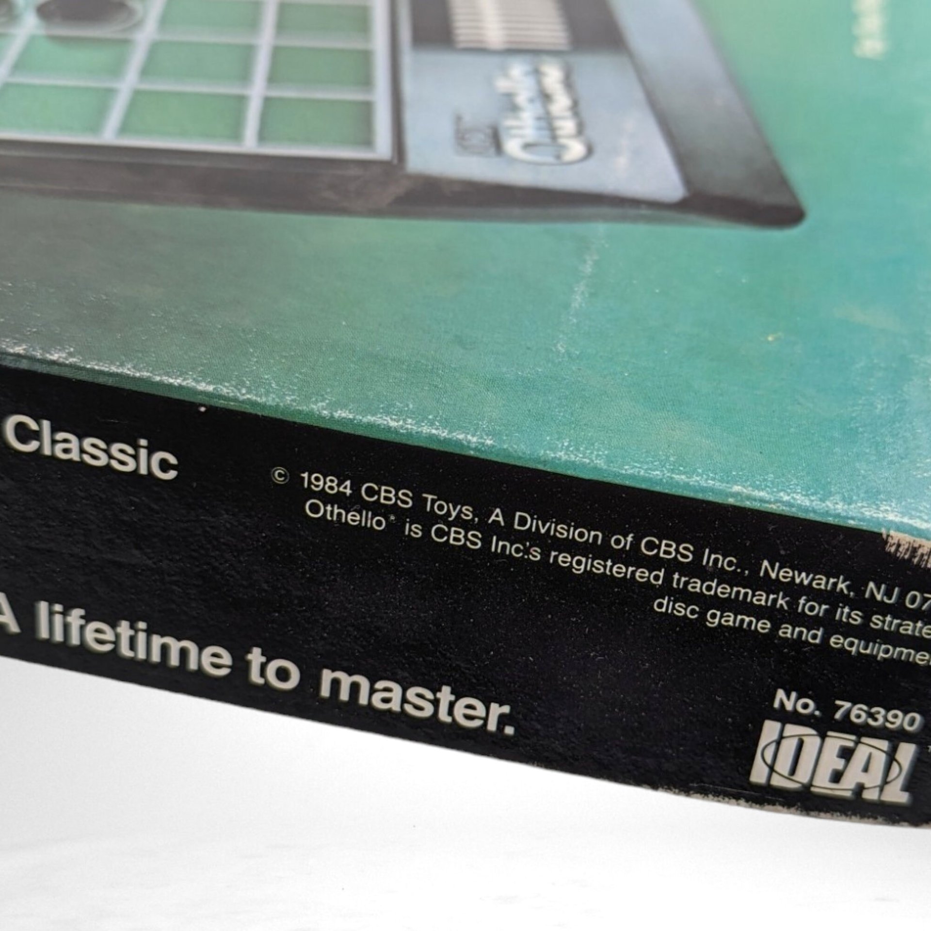 1984 Ideal Othello Game | Vintage Strategy Board Game | Classic Family Fun Collectible