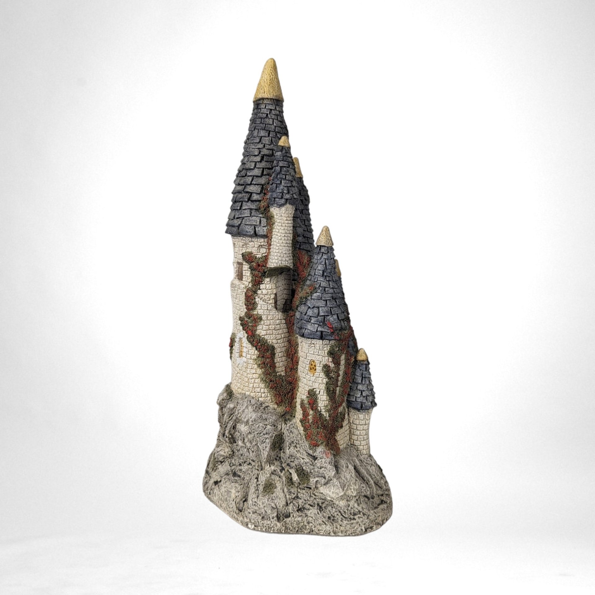 1982 David Winter Fairytale Castle
