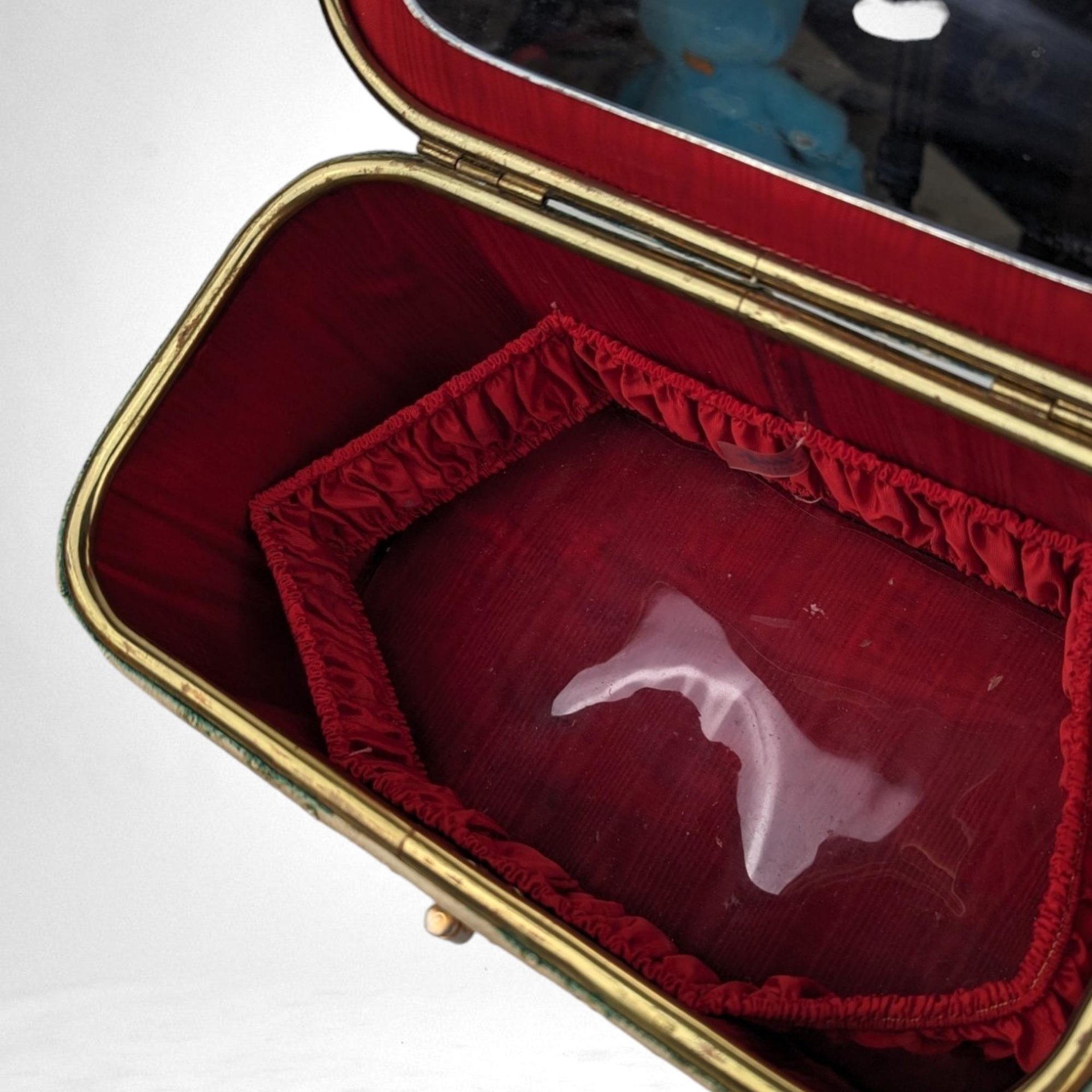 Vintage Celebrity New York Train Make Up Case