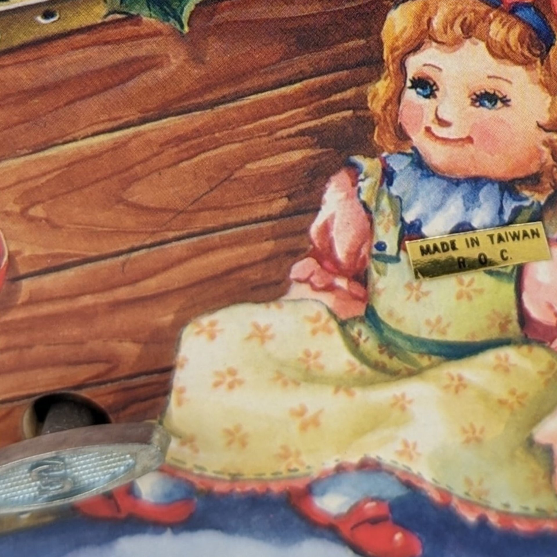 Vintage 11" Wood Musical Santa Display with Motion - Animated Holiday Decor, Christmas Collectible, Festive Home Decoration