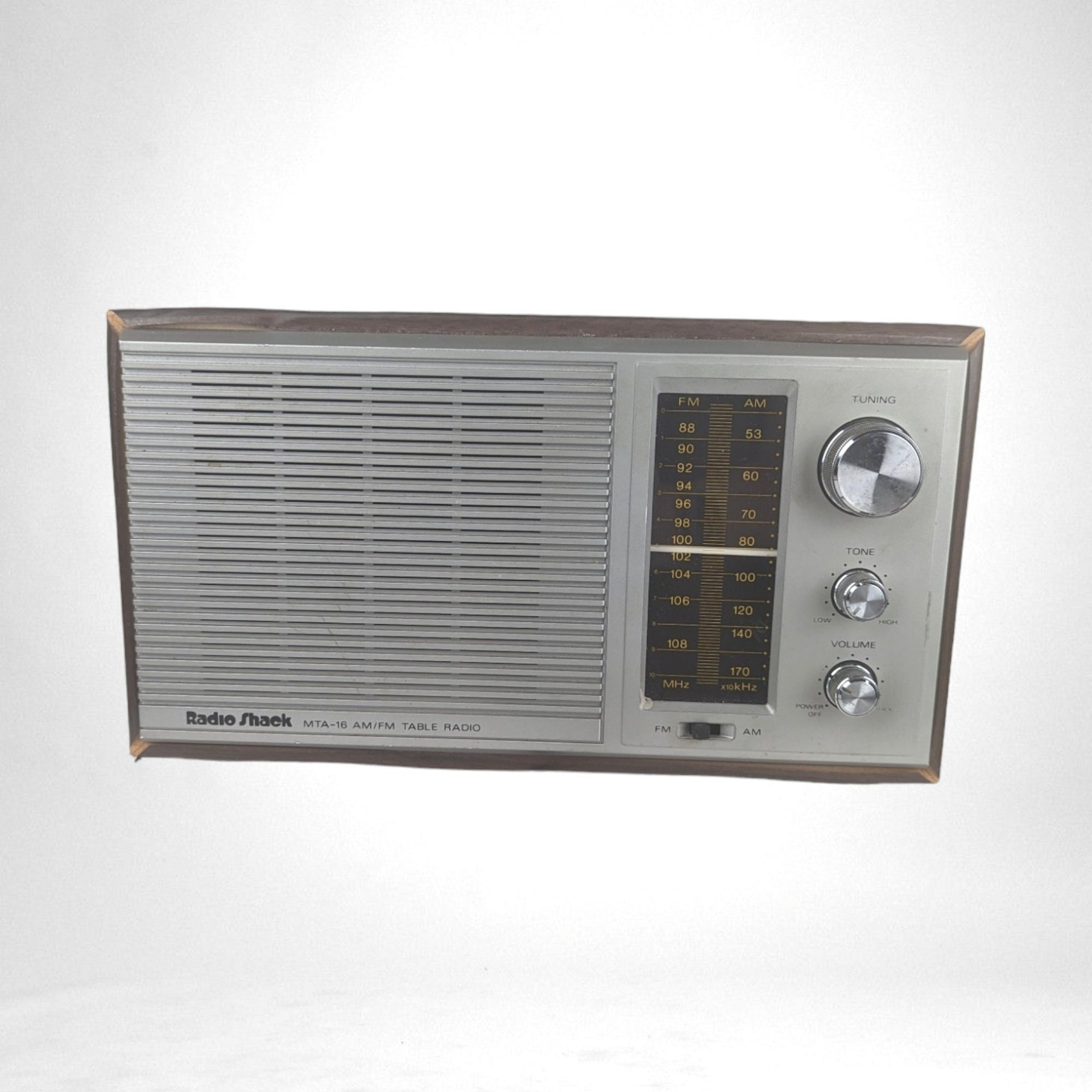 Vintage Radio Shack MTA-16 AM/FM Table Radio, Retro Radio, 1970s Radio, Woodgrain Radio, Collectible Electronics, Working Radio