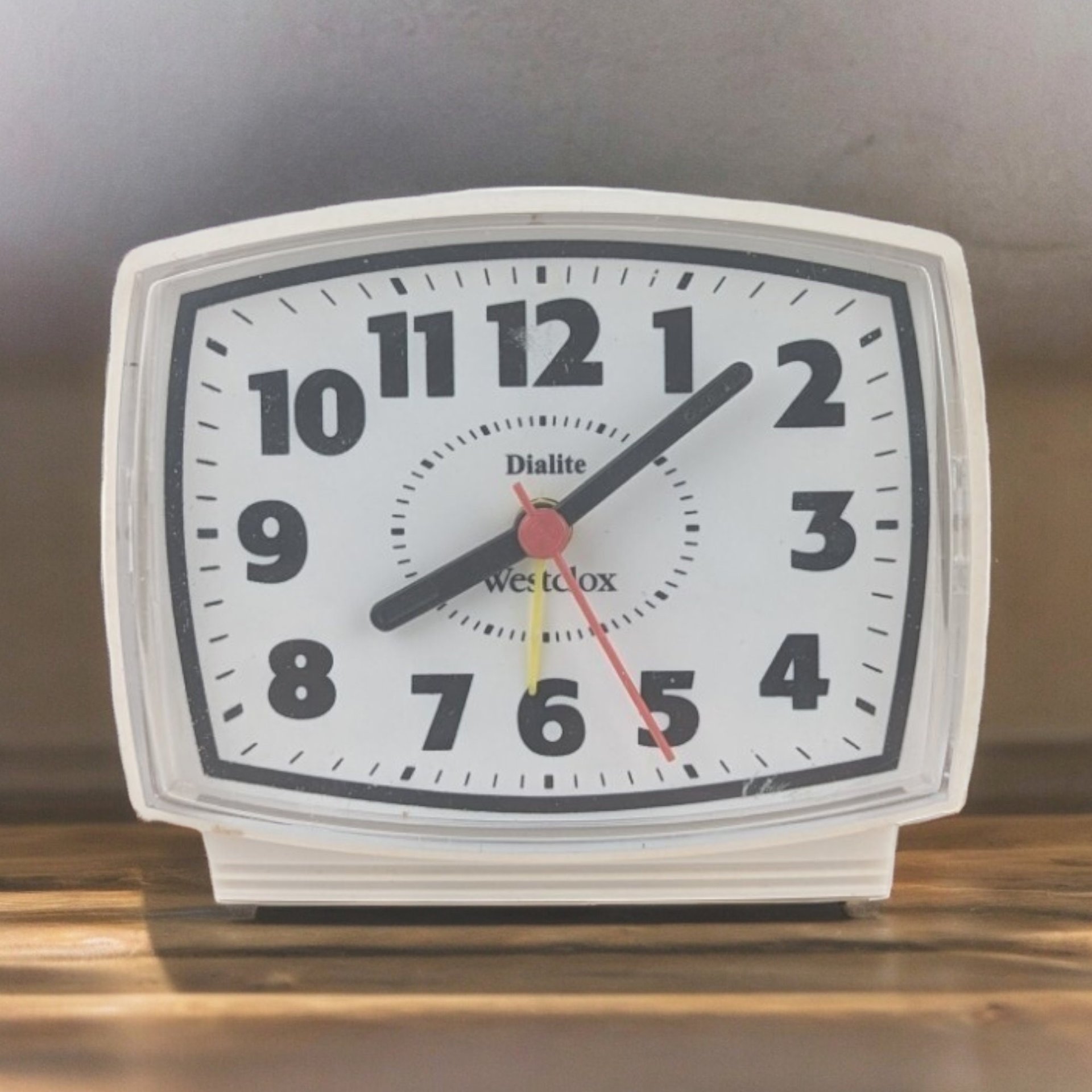 Vintage Westclox Dialite Electric Alarm Clock | Retro Alarm Clock | Mid-Century Modern Clock |  Bedroom Clock |  Working Alarm Clock