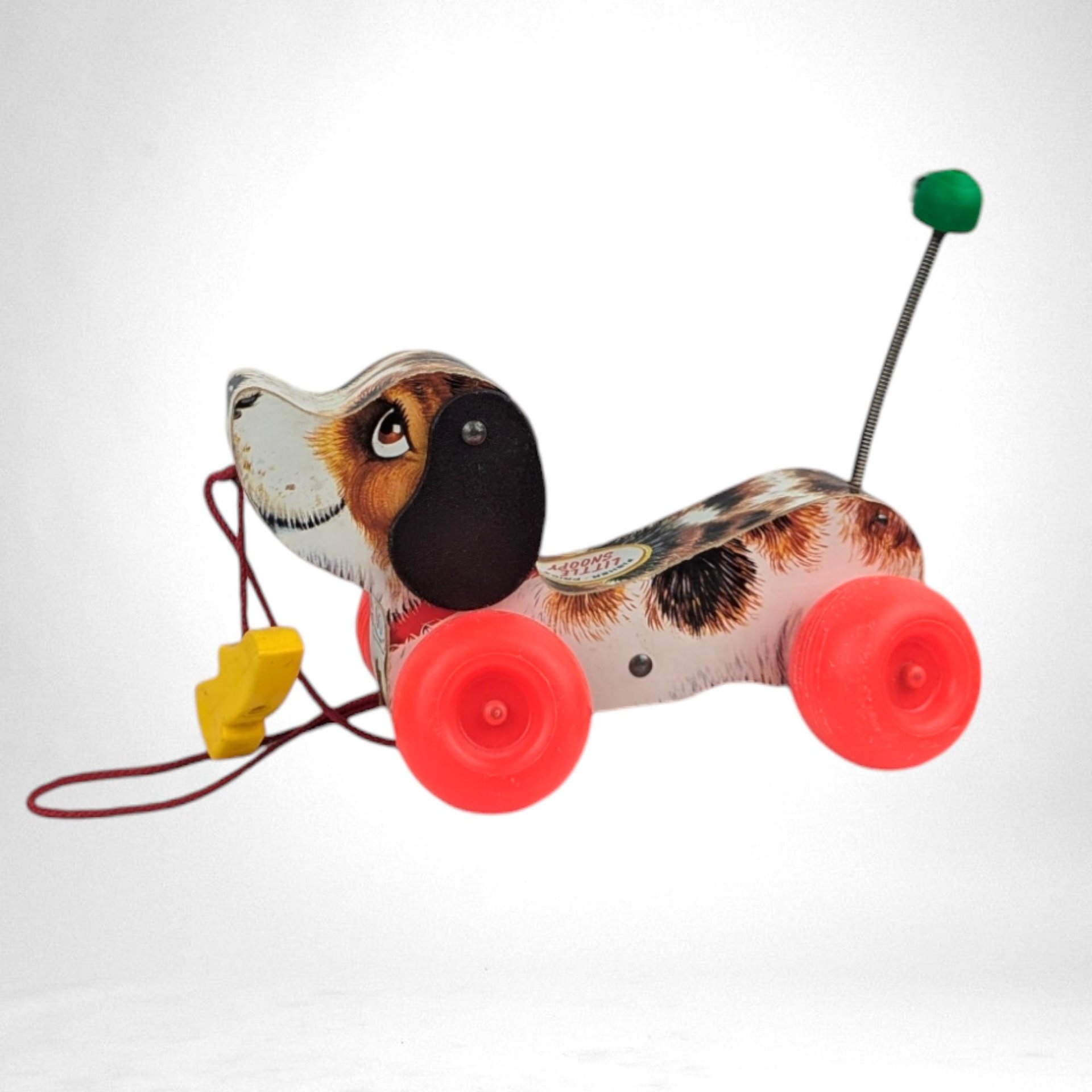 Vintage Pull Toy Dog - Charming Retro Playmate - Perfect for Collectors & Toddlers