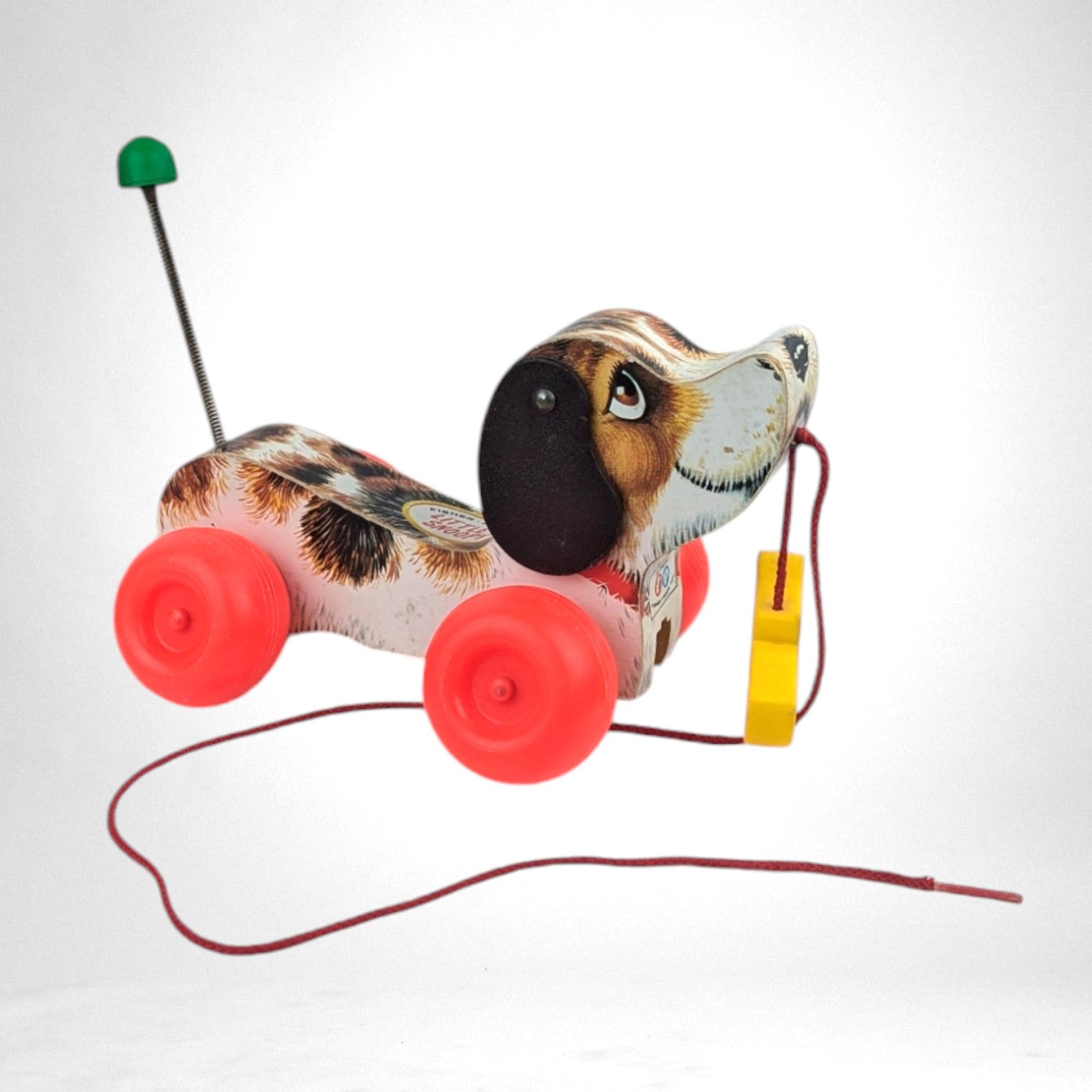 Vintage Pull Toy Dog - Charming Retro Playmate - Perfect for Collectors & Toddlers