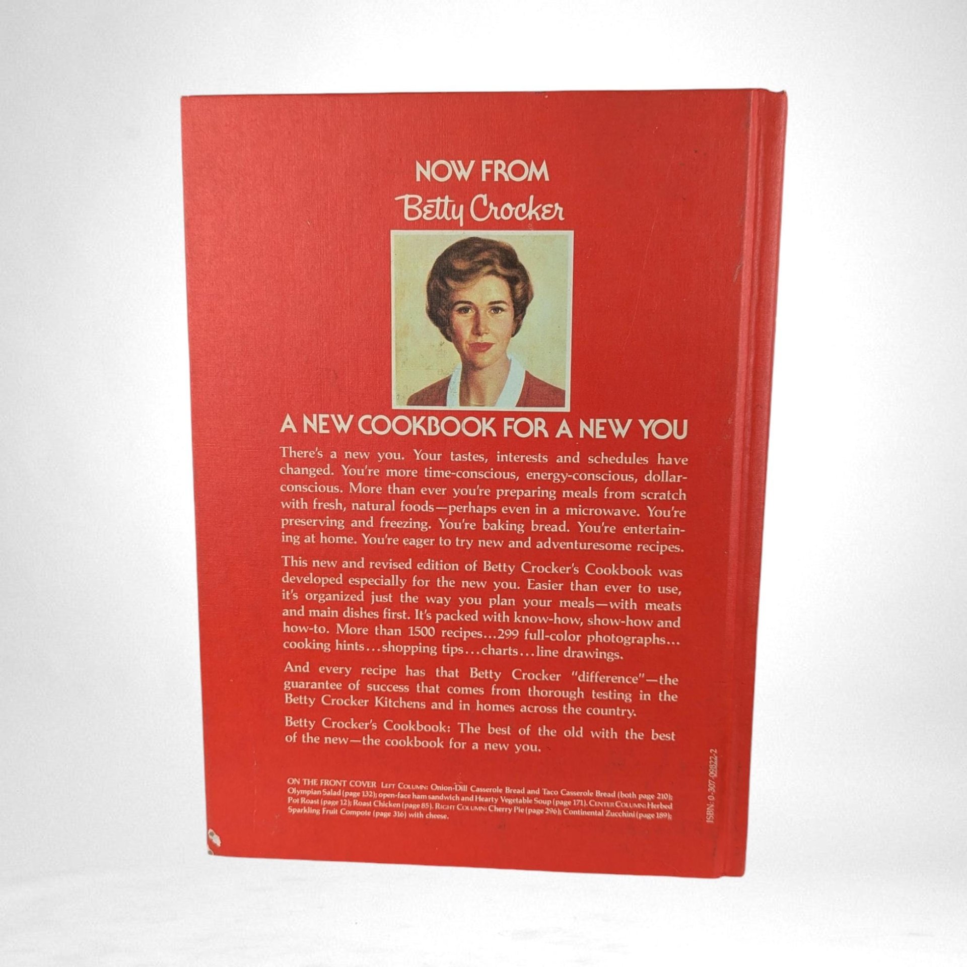 Vintage 1982 Betty Crocker's Cookbook - Hardcover - New and Revised Edition - Classic Recipes - Microwave Recipes - Kitchen Decor
