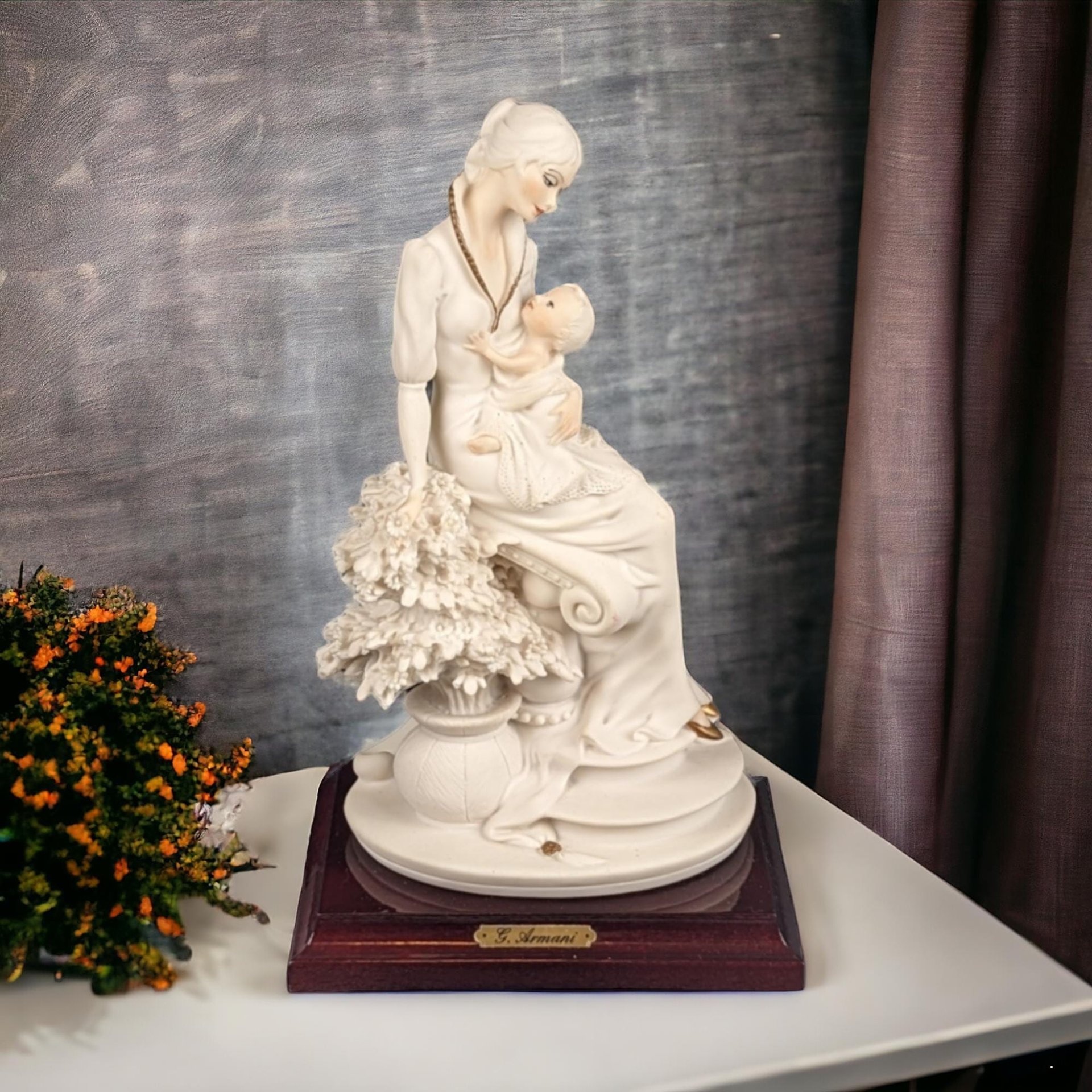 Giuseppe Armani "Maternity with Flowers" Figurine | Capodimonte Porcelain | Vintage Italian Art | 1980s
