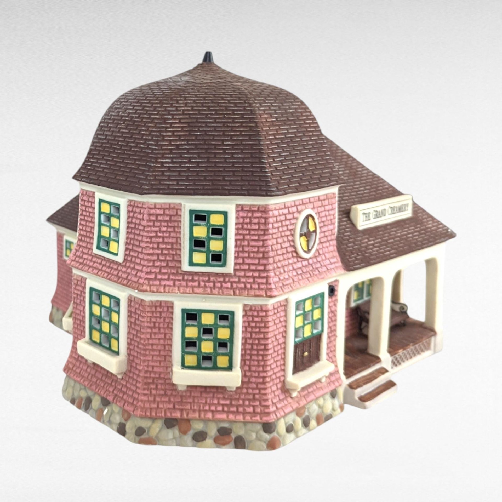 1998 Dept 56 Seasons Bay "The Grand Creamery" | Lighted House | Porcelain Building