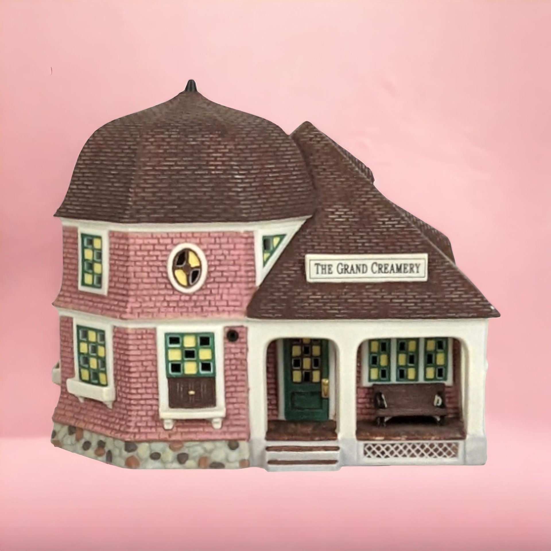 1998 Dept 56 Seasons Bay "The Grand Creamery" | Lighted House | Porcelain Building