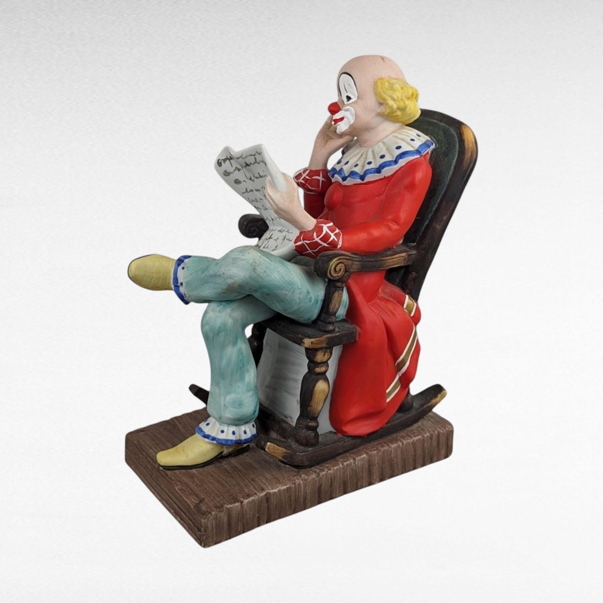 Vintage Toscany Clown Figurine | Porcelain Clown Reading Newspaper | Collectible Clown | Whimsical Decor | 8.75 Inches