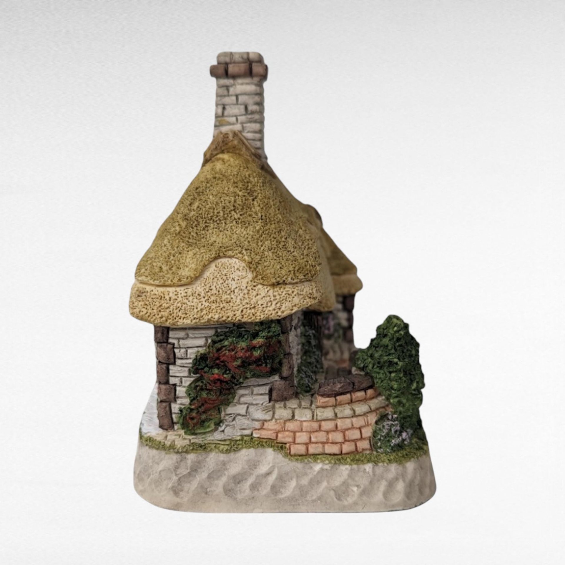 1993 David Winter Cottage "Glebe Cottage" | with COA and Original Box | Vintage Collectible