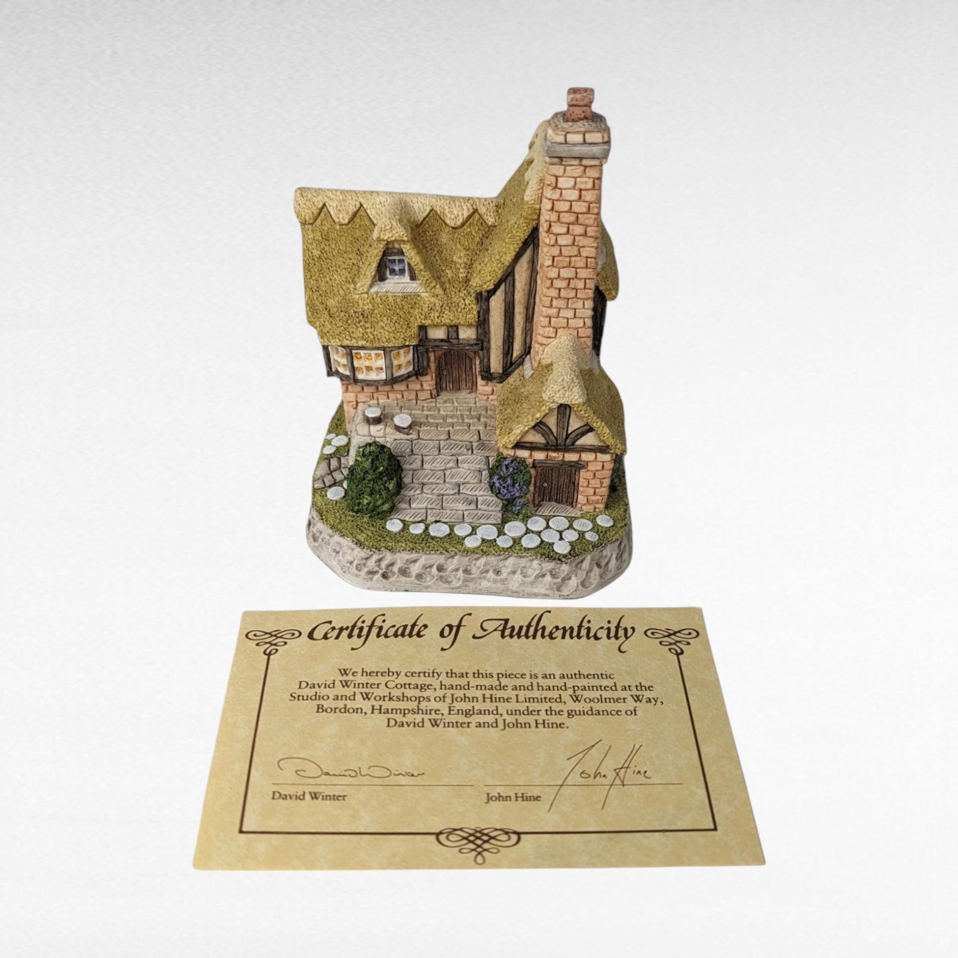 1993 David Winter Cottage "The Chandlery" | Signed | with COA and Original Box